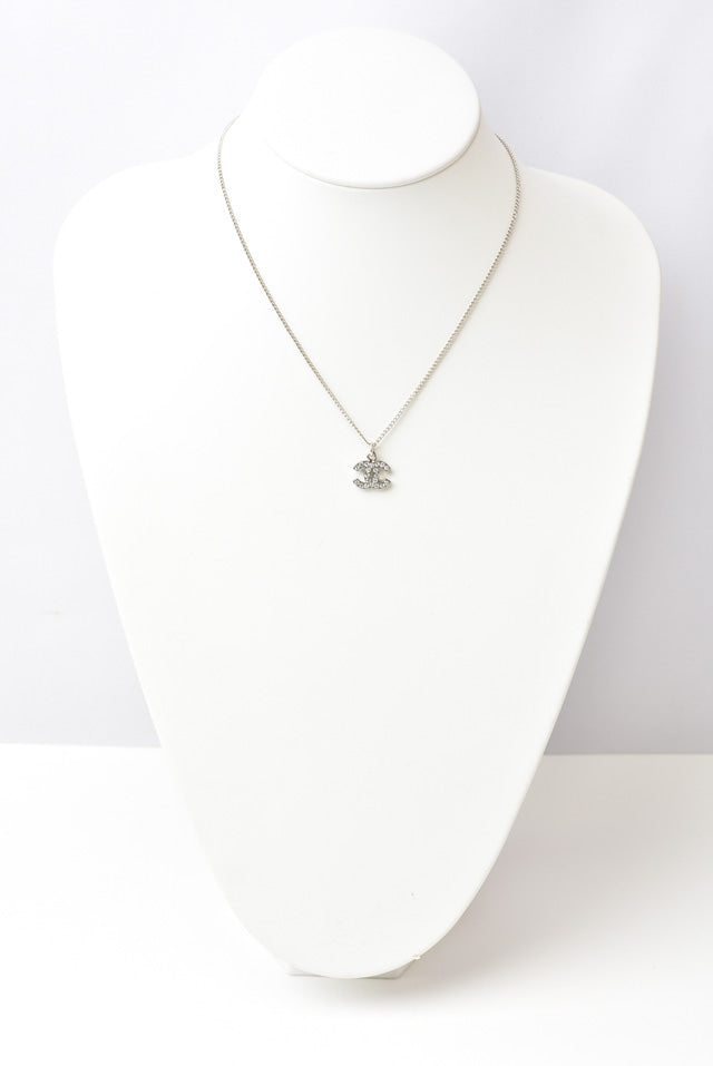 Top Quality Chanel Necklace/Pendant with Rhinestones. Silver/White. 42cm