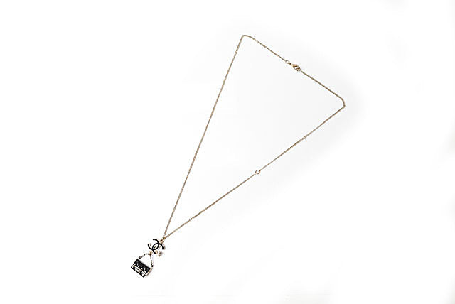 Top Quality Chanel Necklace/Pendant Coco Mark Clover Motif Gold/Black