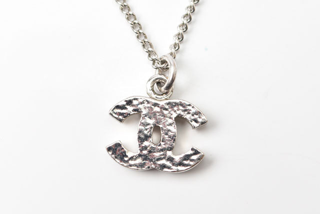 Top Quality Chanel Metal Rhinestone Necklace Pendant