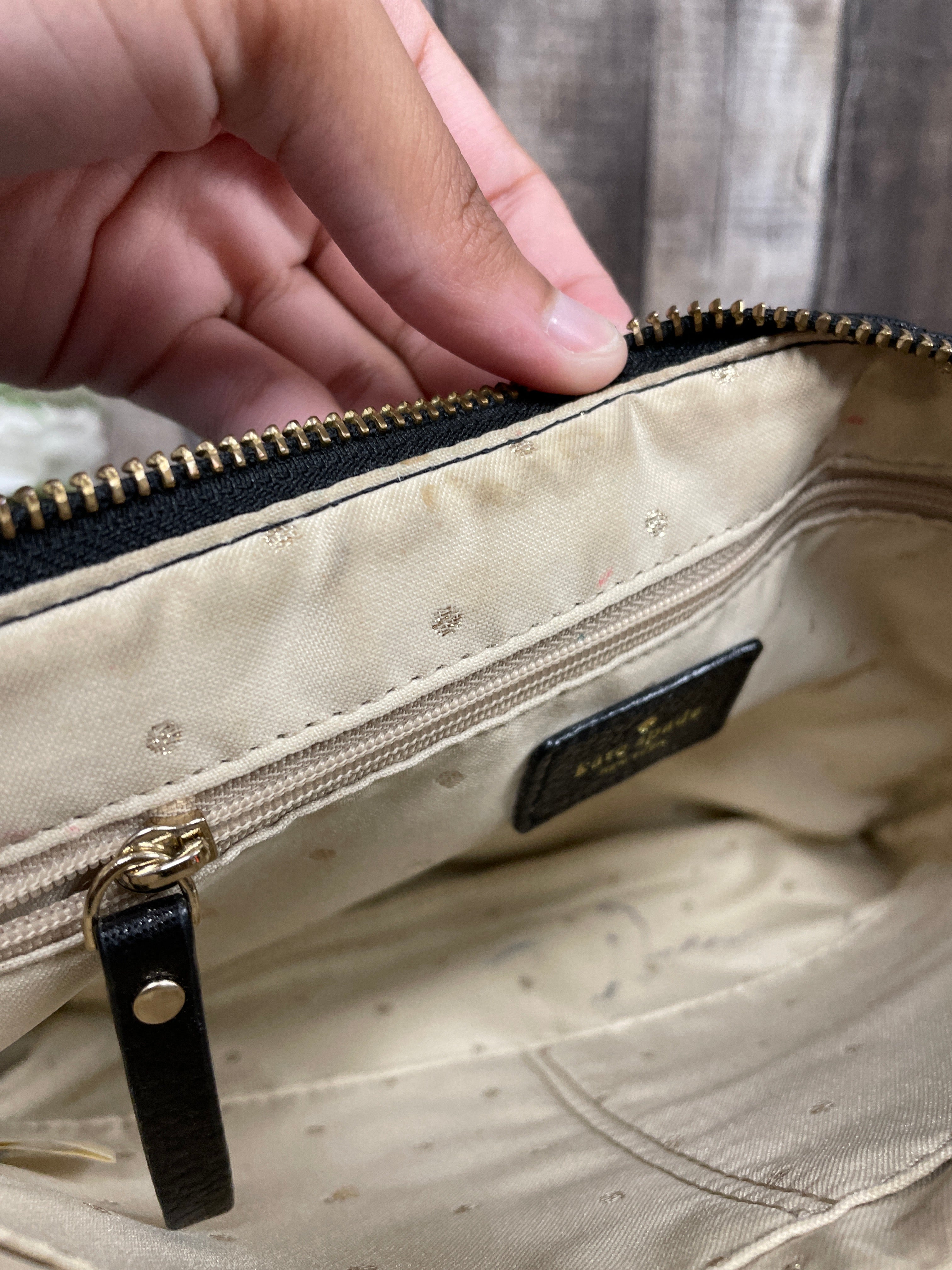 Crossbody Designer Kate Spade. Size Medium