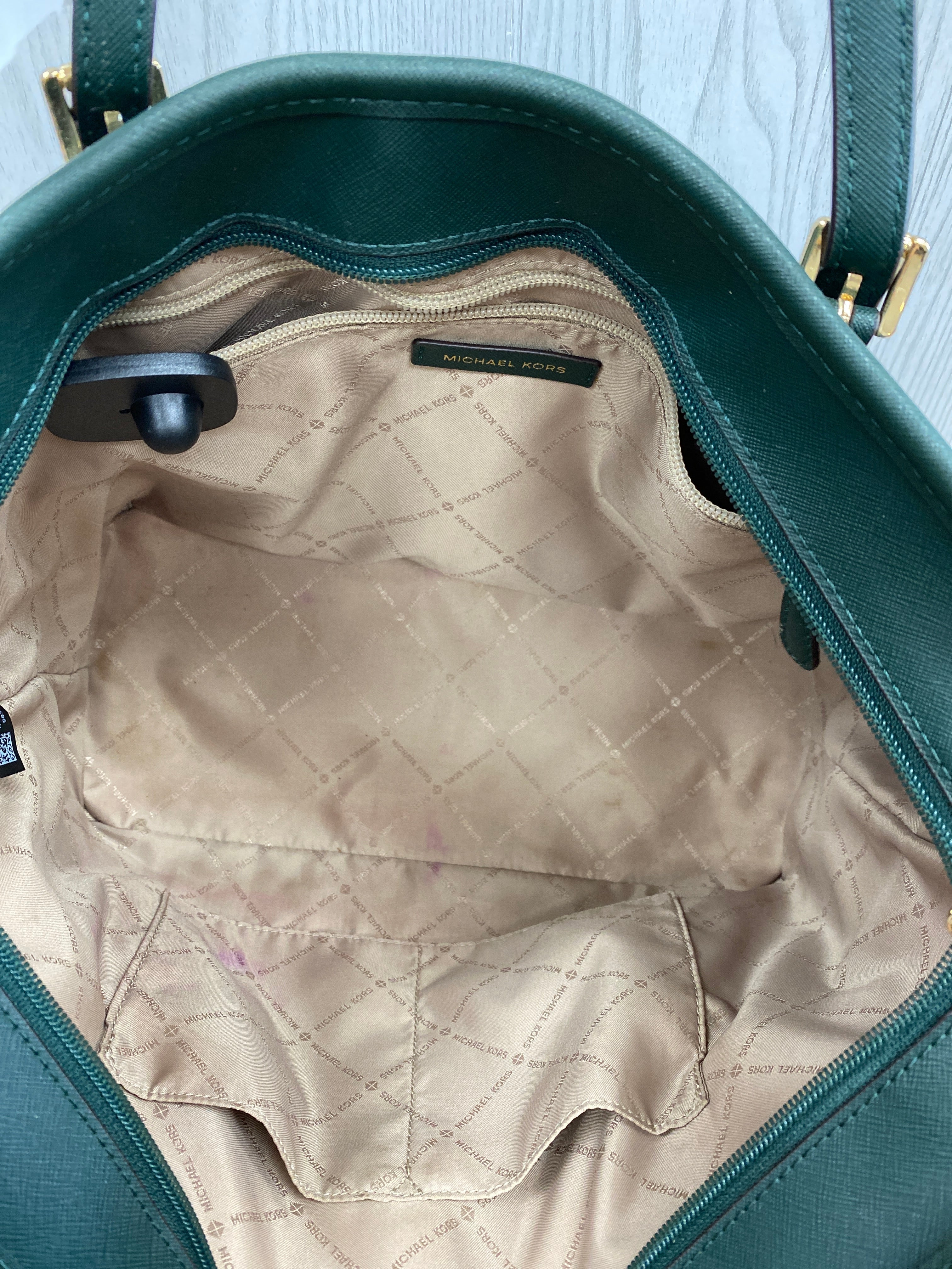 Handbag Designer By Michael Kors. Size: Medium