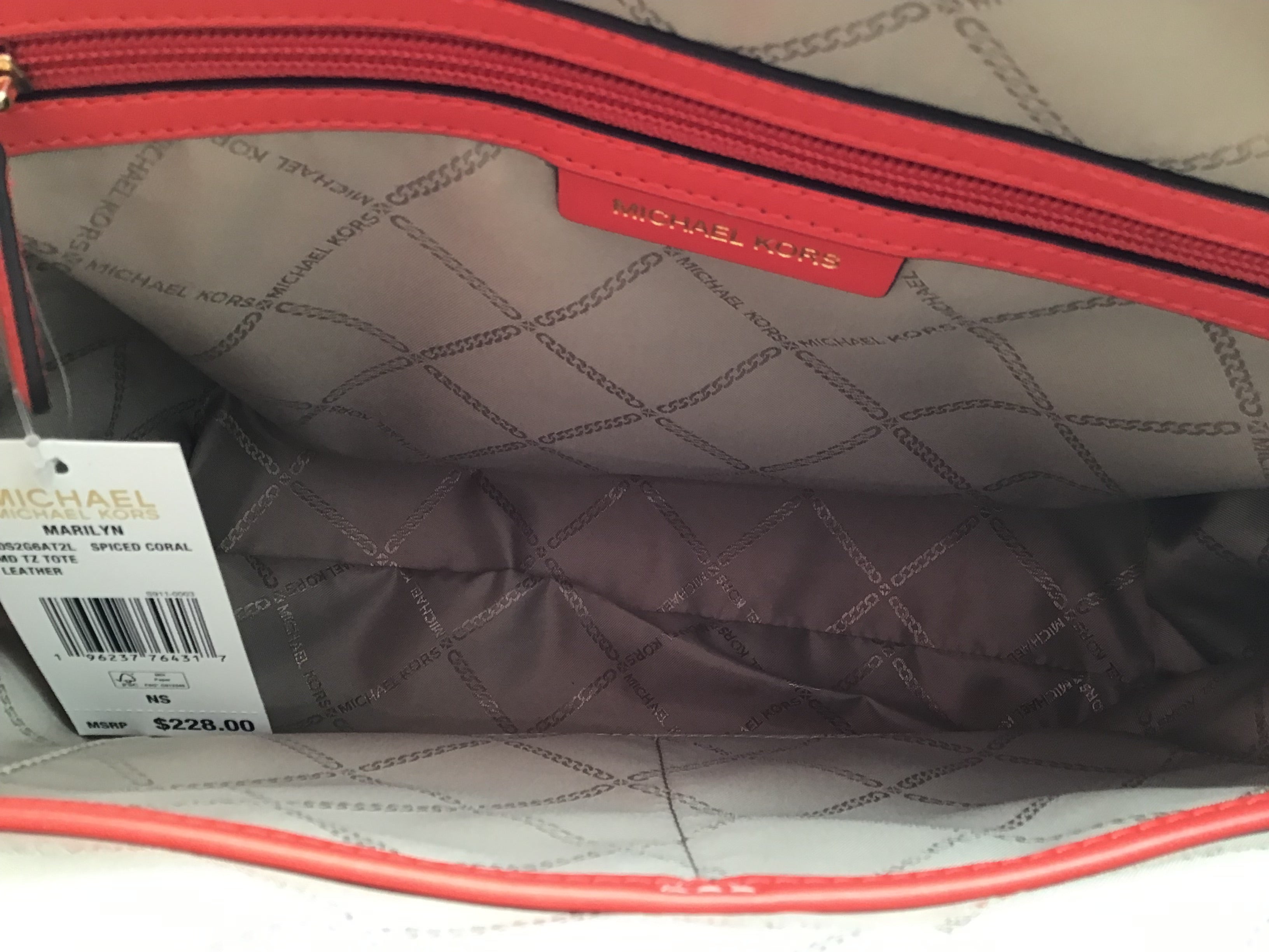 Handbag Designer Michael Kors. Size Large