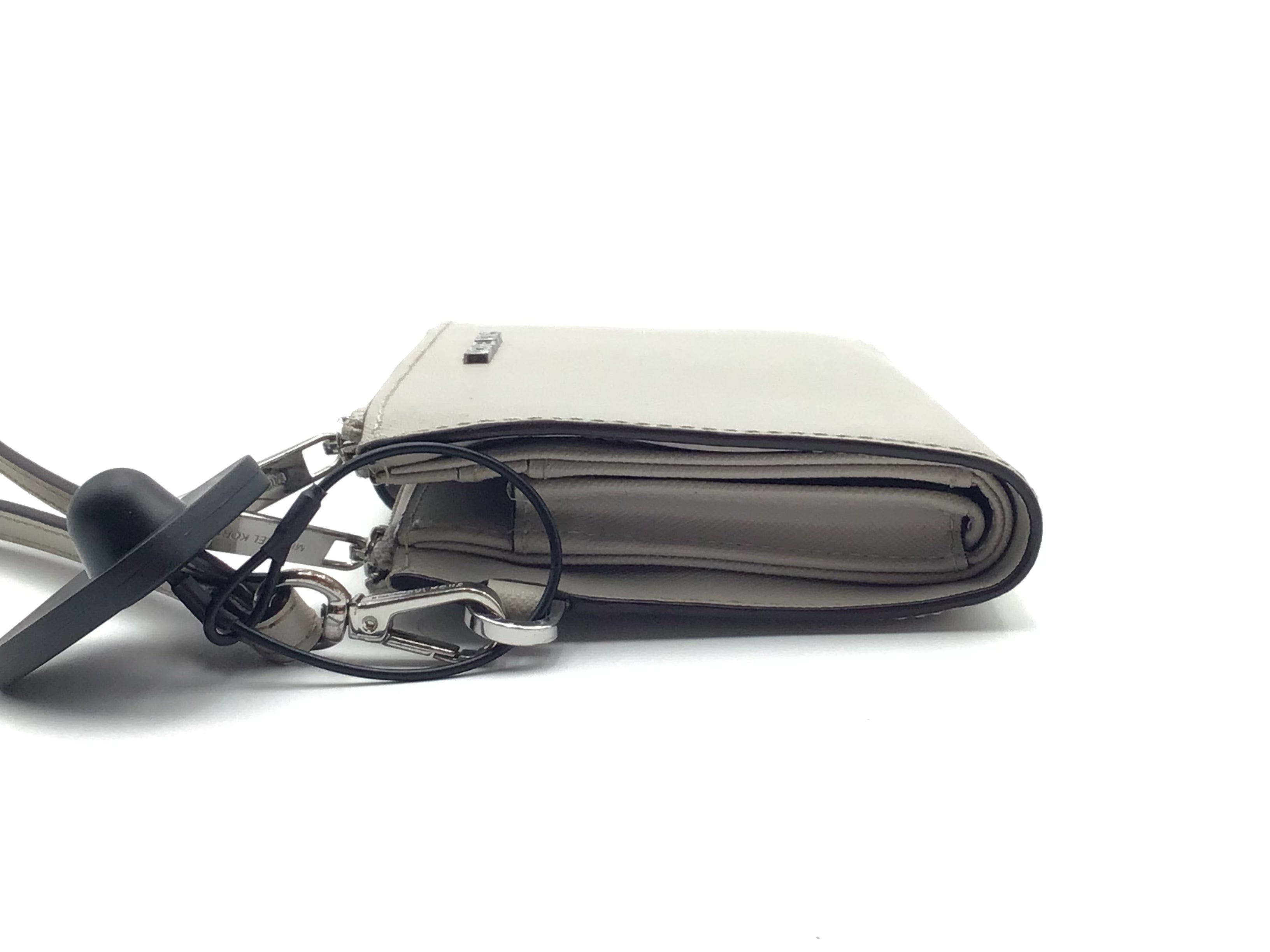 Wallet Designer By Michael Kors. Size: Large
