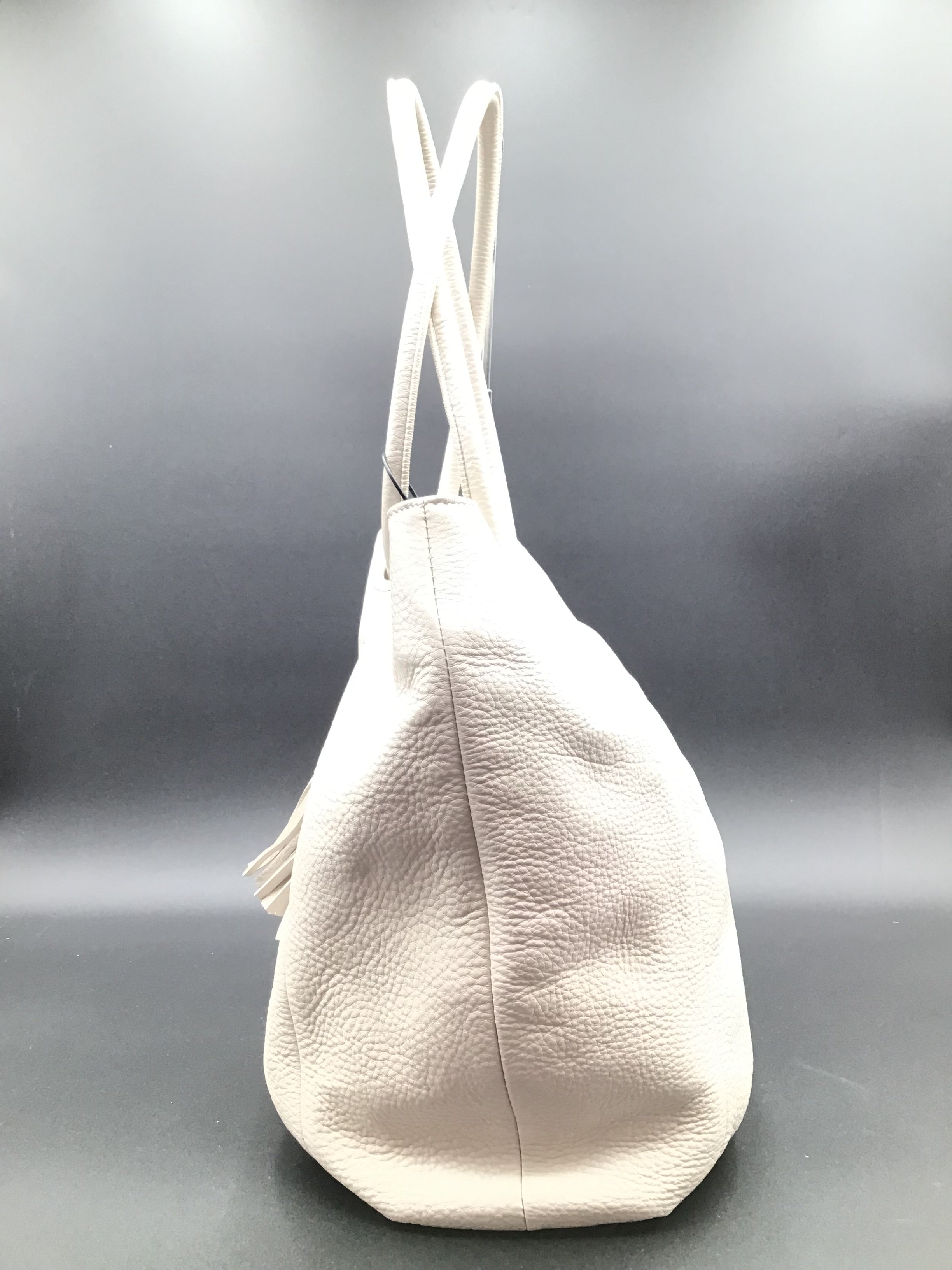 Handbag Designer By Michael Kors. Size: Large