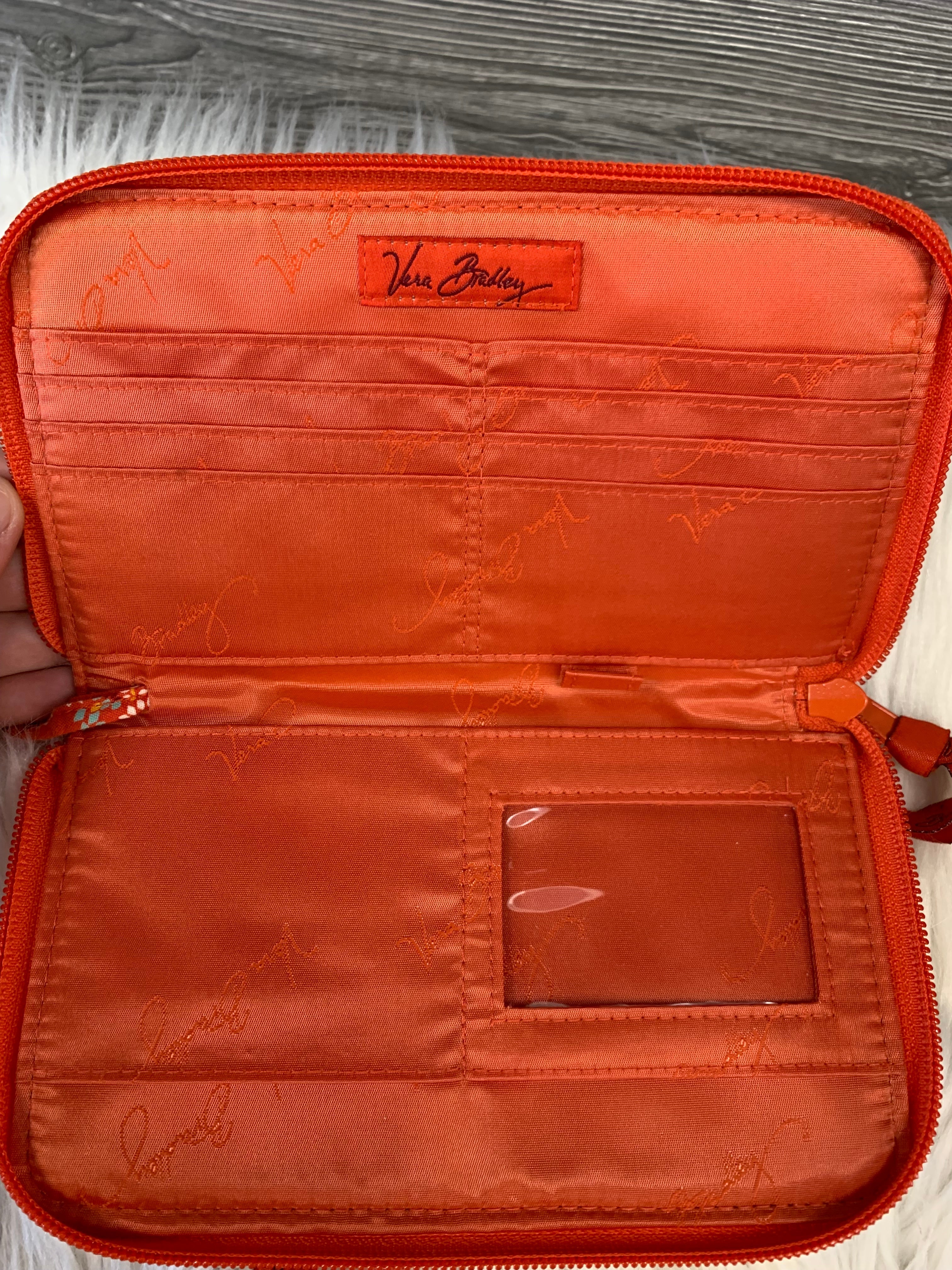 Wallet By Vera Bradley. Size: Large