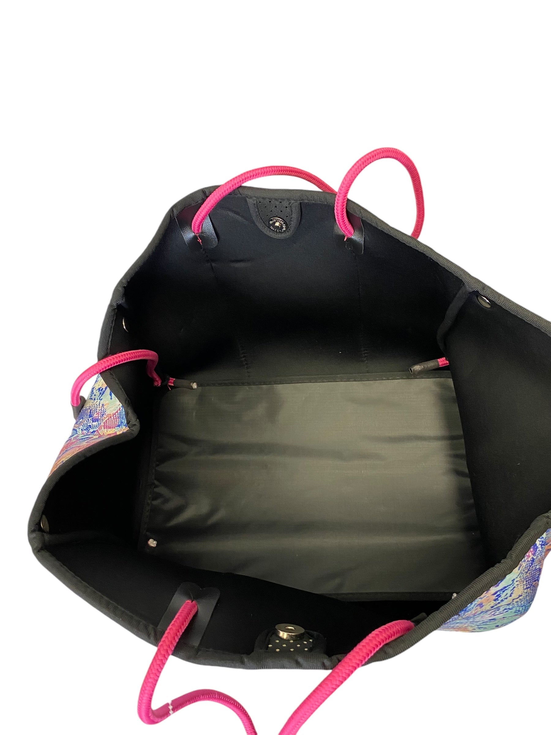 Tote By Cmc. Size: Large