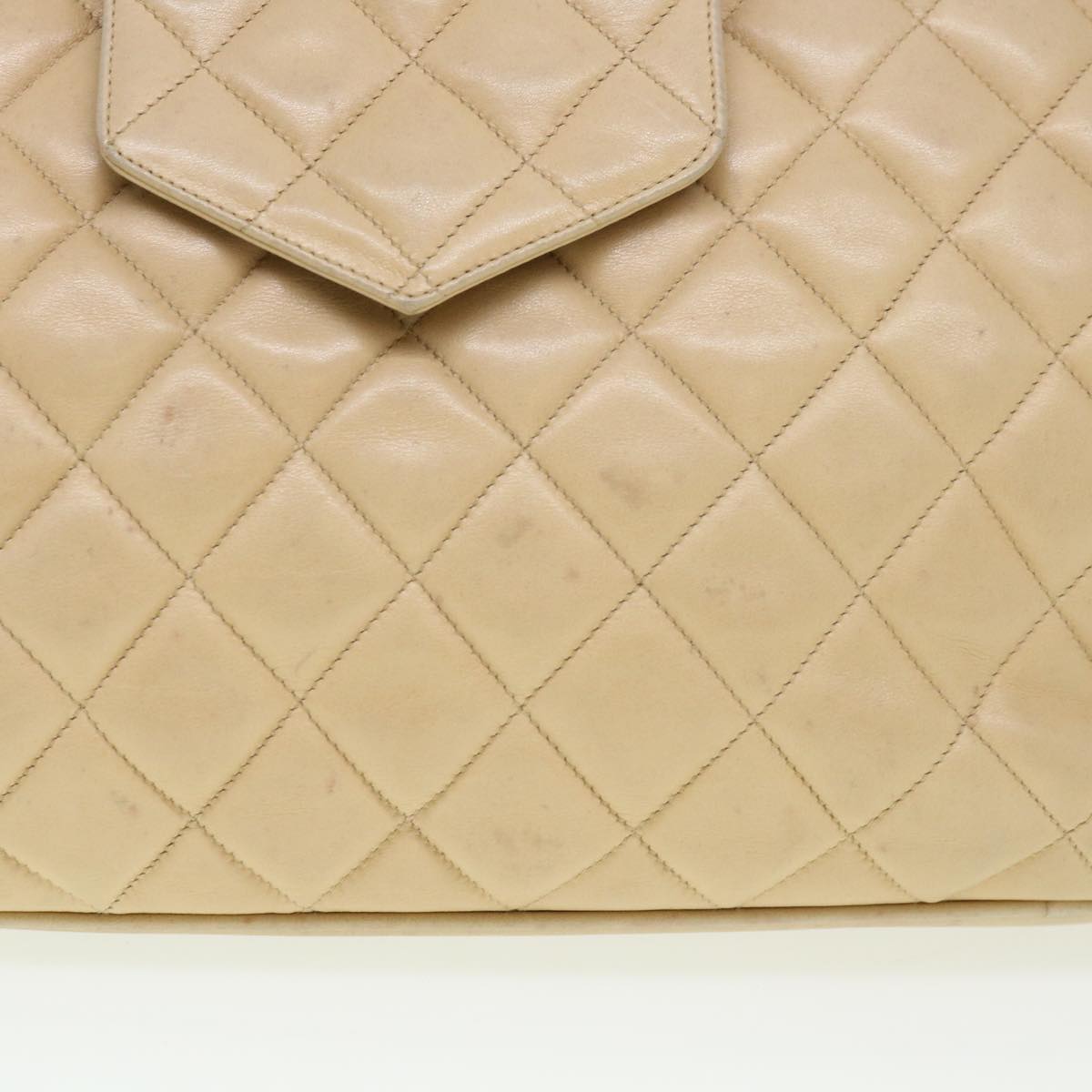 Top Quality Chanel Chain Shoulder Bag Lamb Skin Beige CC Auth 38451