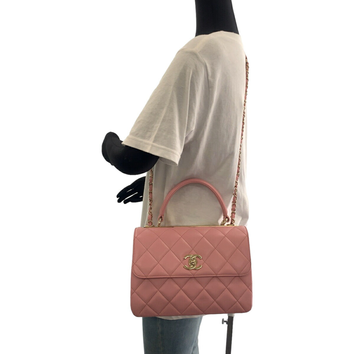 Top Quality Chanel Lambskin Matelasse Turn Lock Logo Handbag