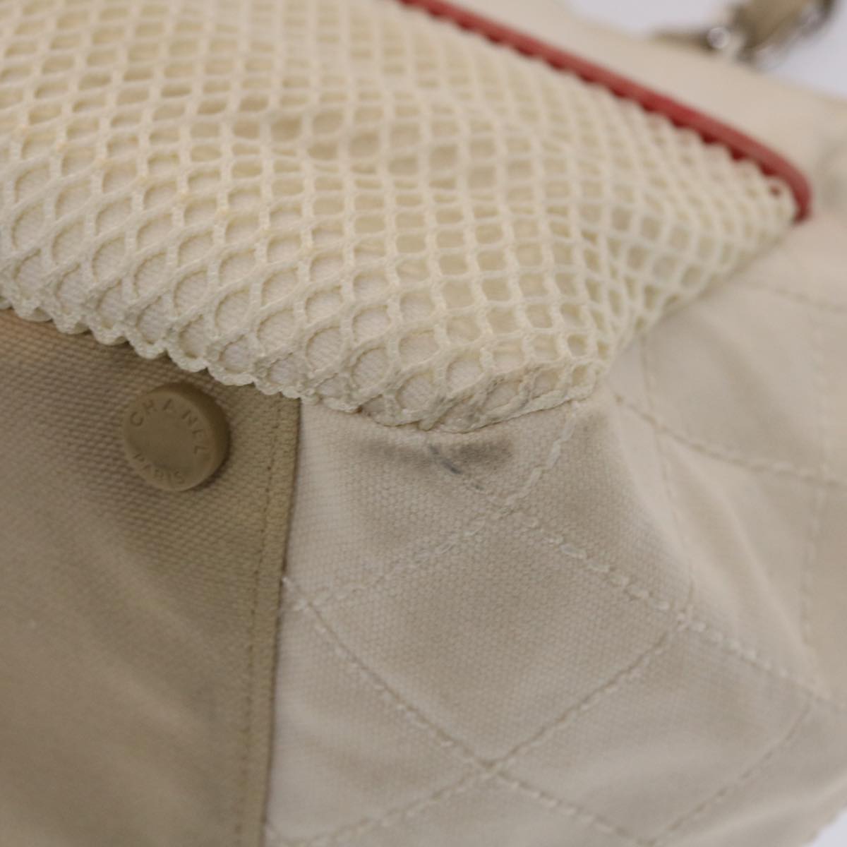 Top Quality Chanel Chain Tote Bag No5 Canvas White CC Auth 49901