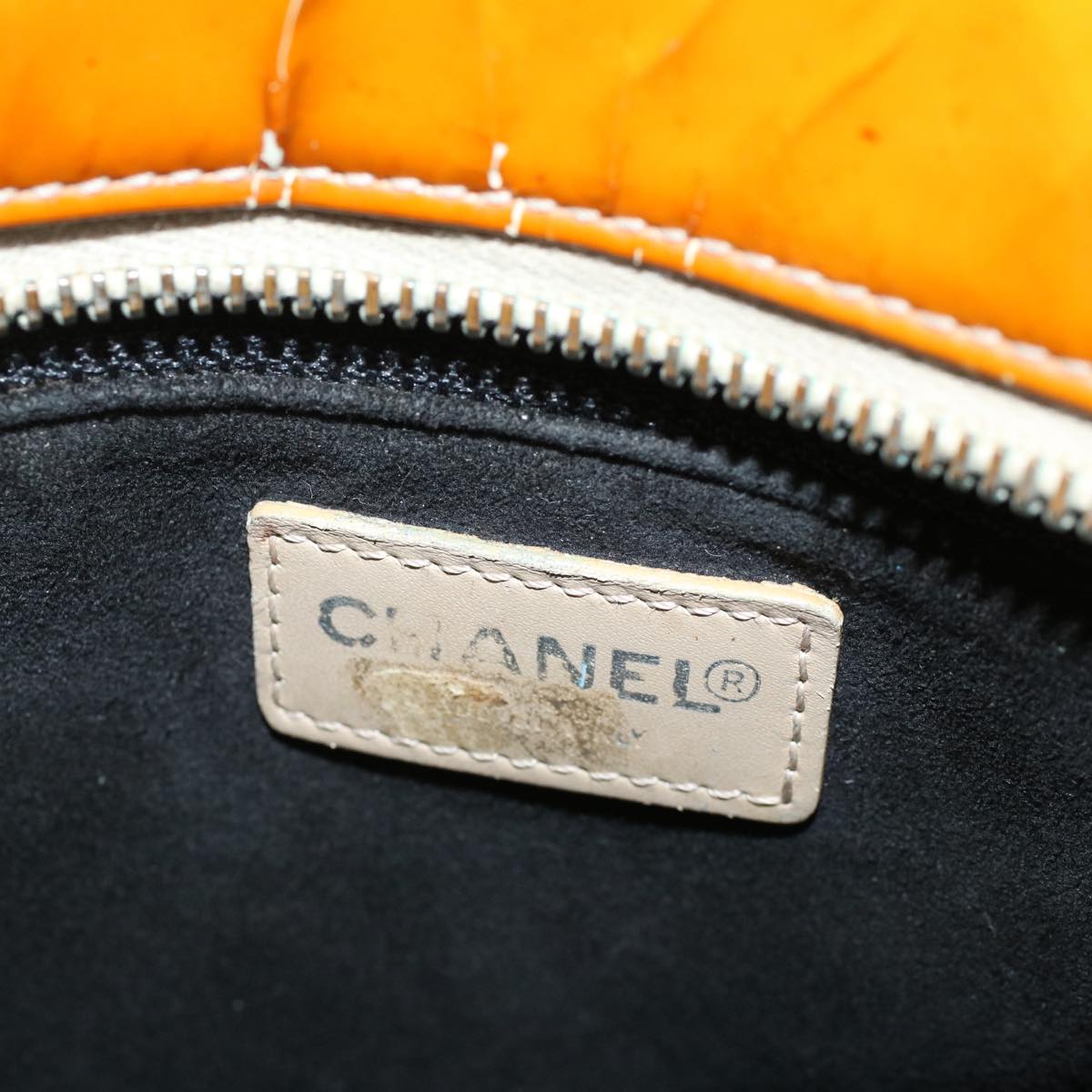 Top Quality Chanel Choco Bar Shoulder Bag Patent leather Yellow CC Auth 53382