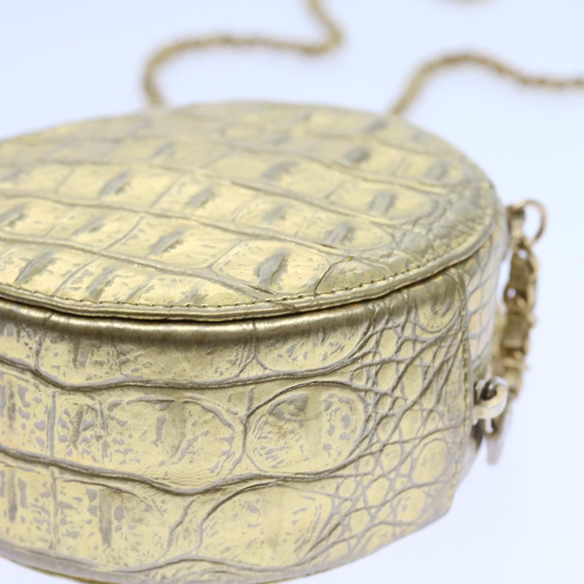Top Quality Chanel Chain Shoulder Bag Calf leather Gold CC Auth 57040A