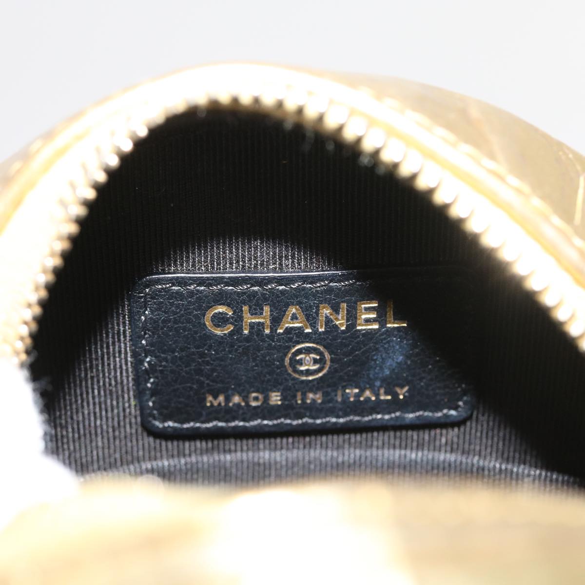 Top Quality Chanel Chain Shoulder Bag Calf leather Gold CC Auth 57040A