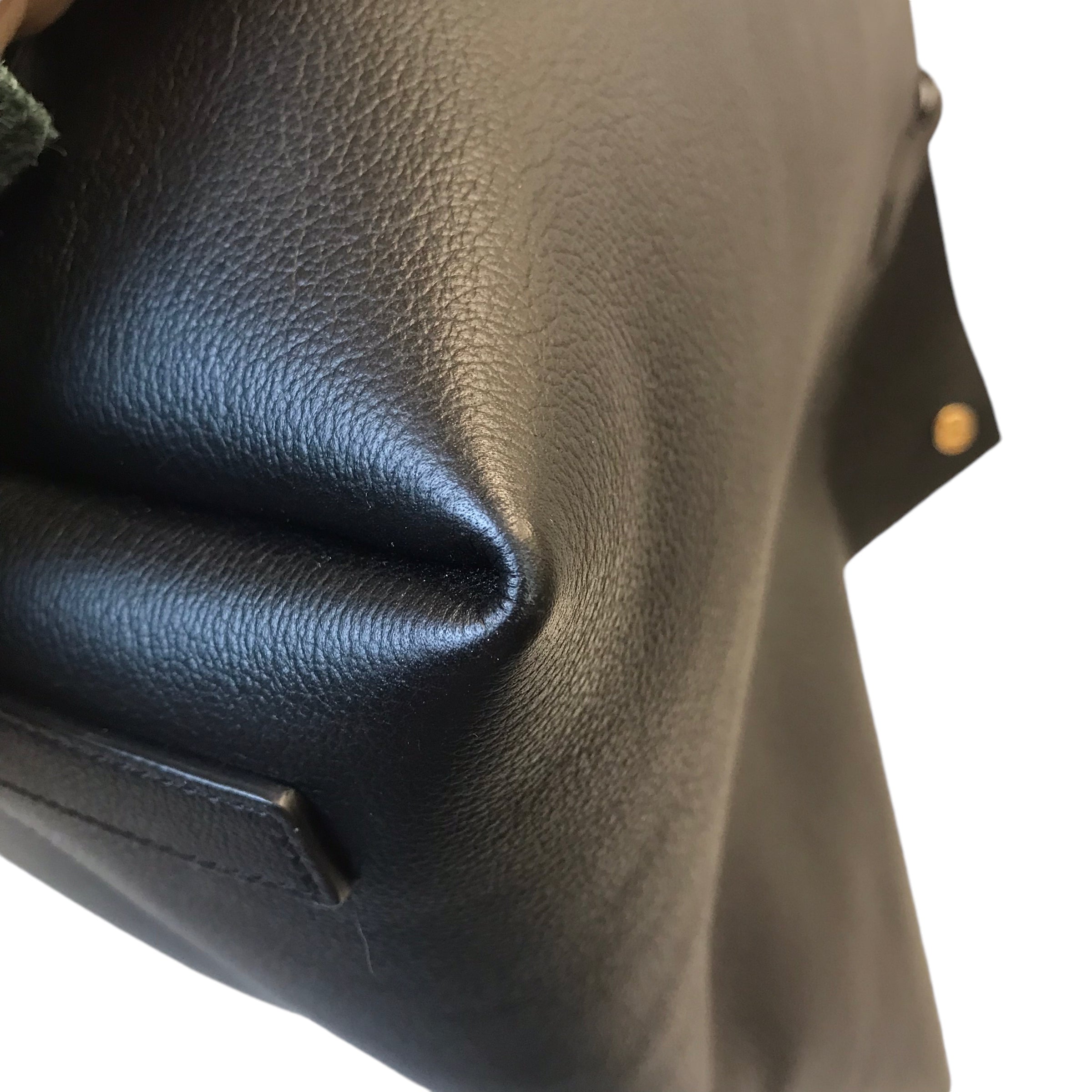 Handbag Luxury Designer By Burberry In Black. Size:Large