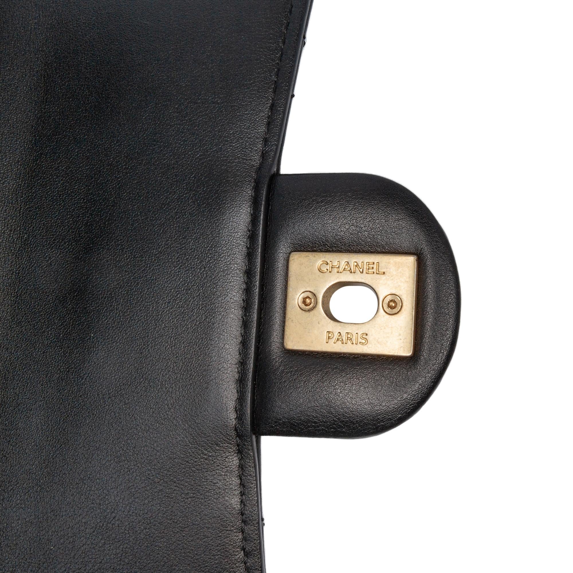 Top Quality Chanel CC Quilted Calfskin Round Moon Messenger Flap (SHG-73W0oy)