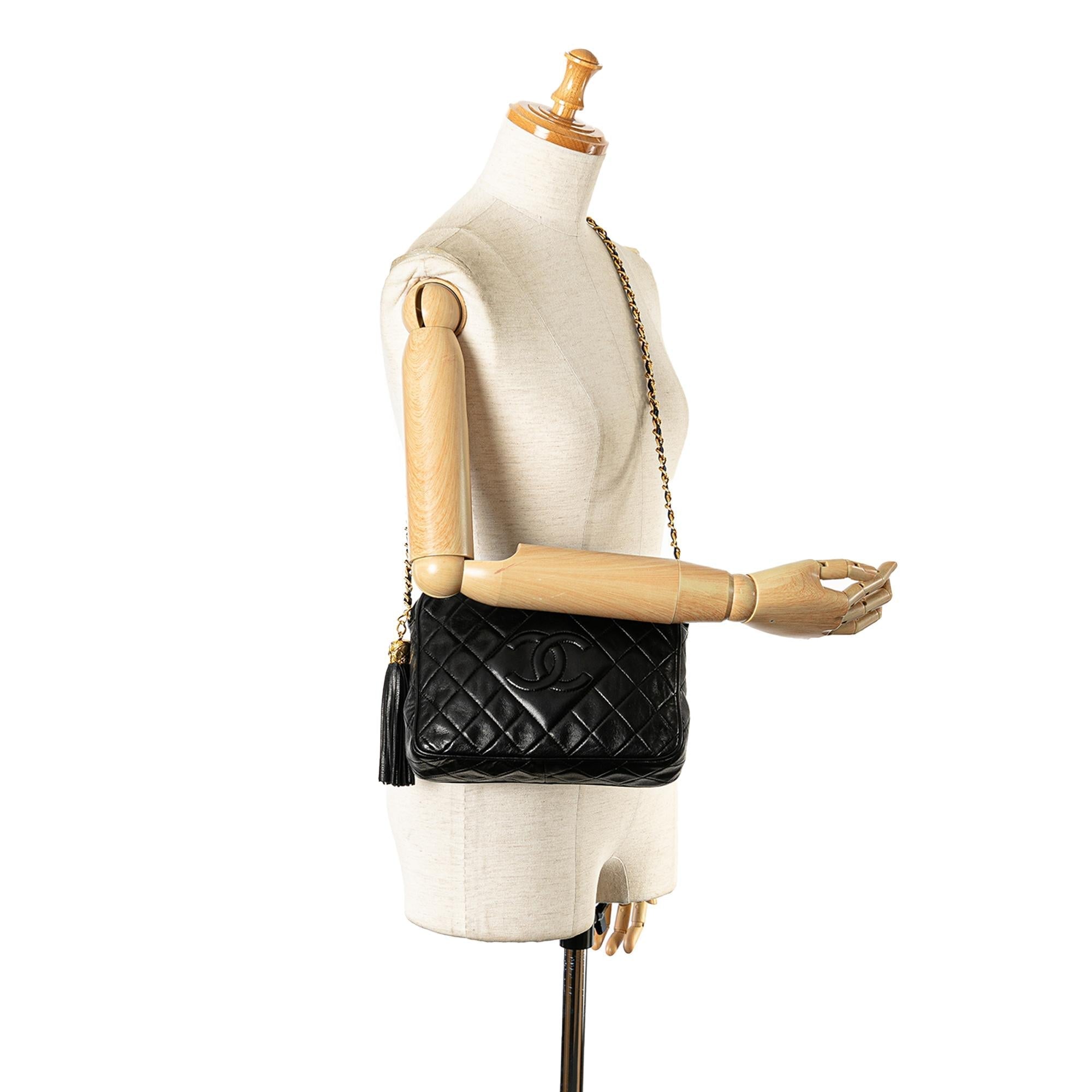 Top Quality Chanel CC Quilted Lambskin Tassel Camera Bag (SHG-TAMQsK)