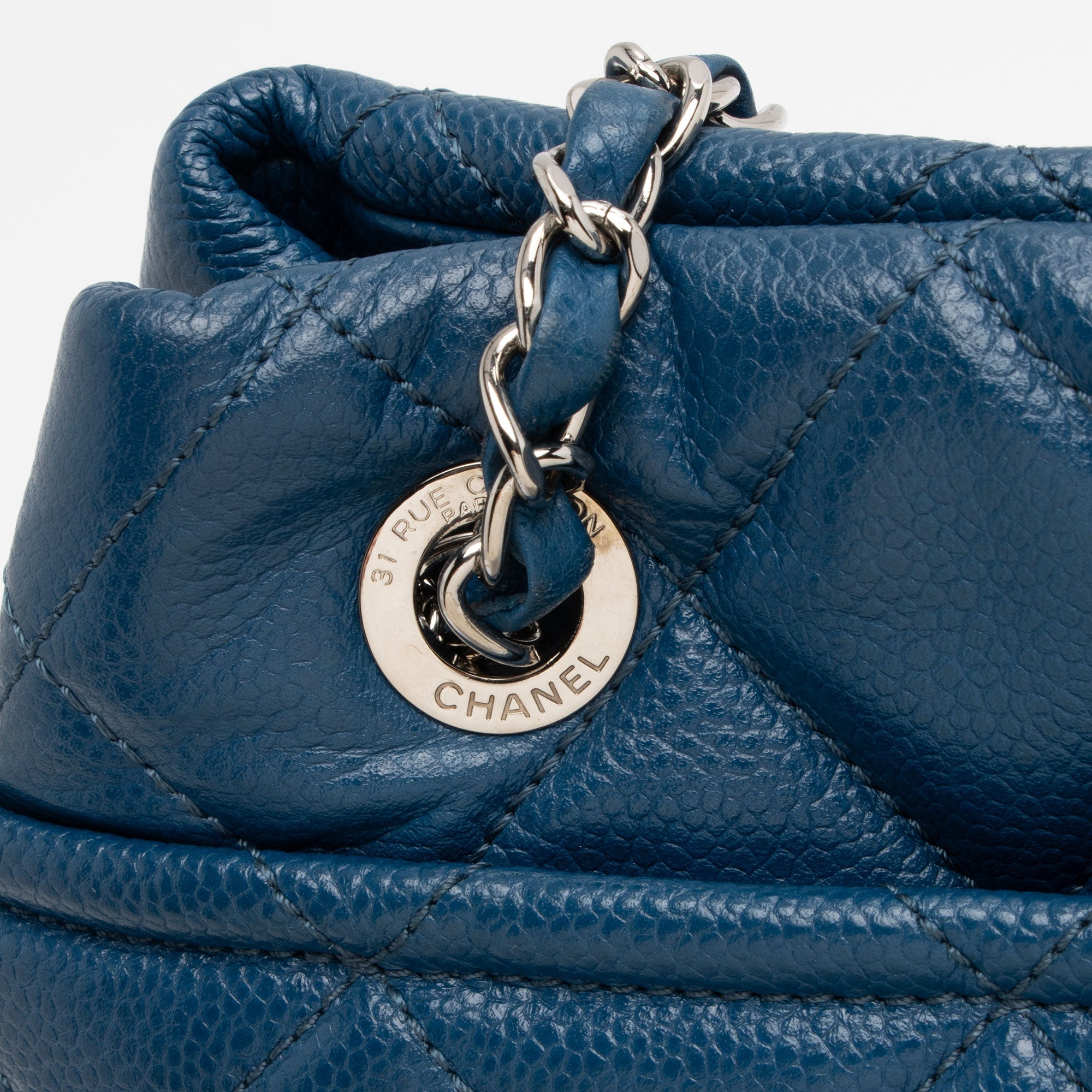 Top Quality Chanel Caviar Leather CC Timeless Medium Shoulder Bag (SHF-u1RyRl)