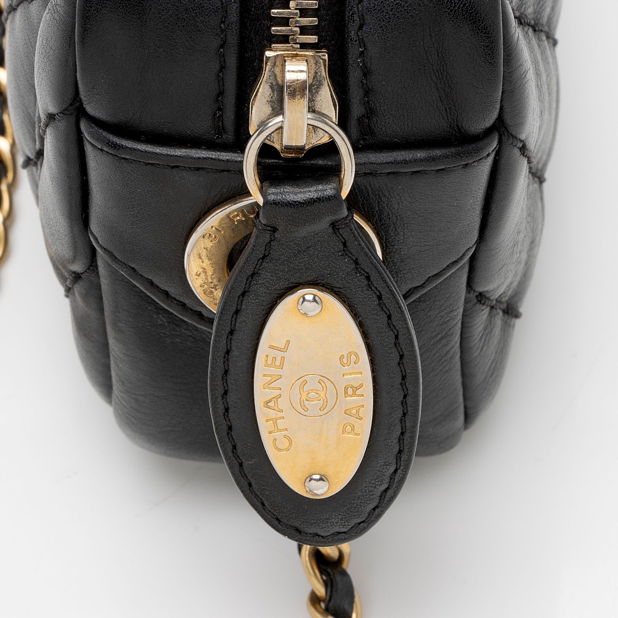 Top Quality Chanel Chevron Lambskin Medallion Mini Camera Bag (SHF-c3TbYj)