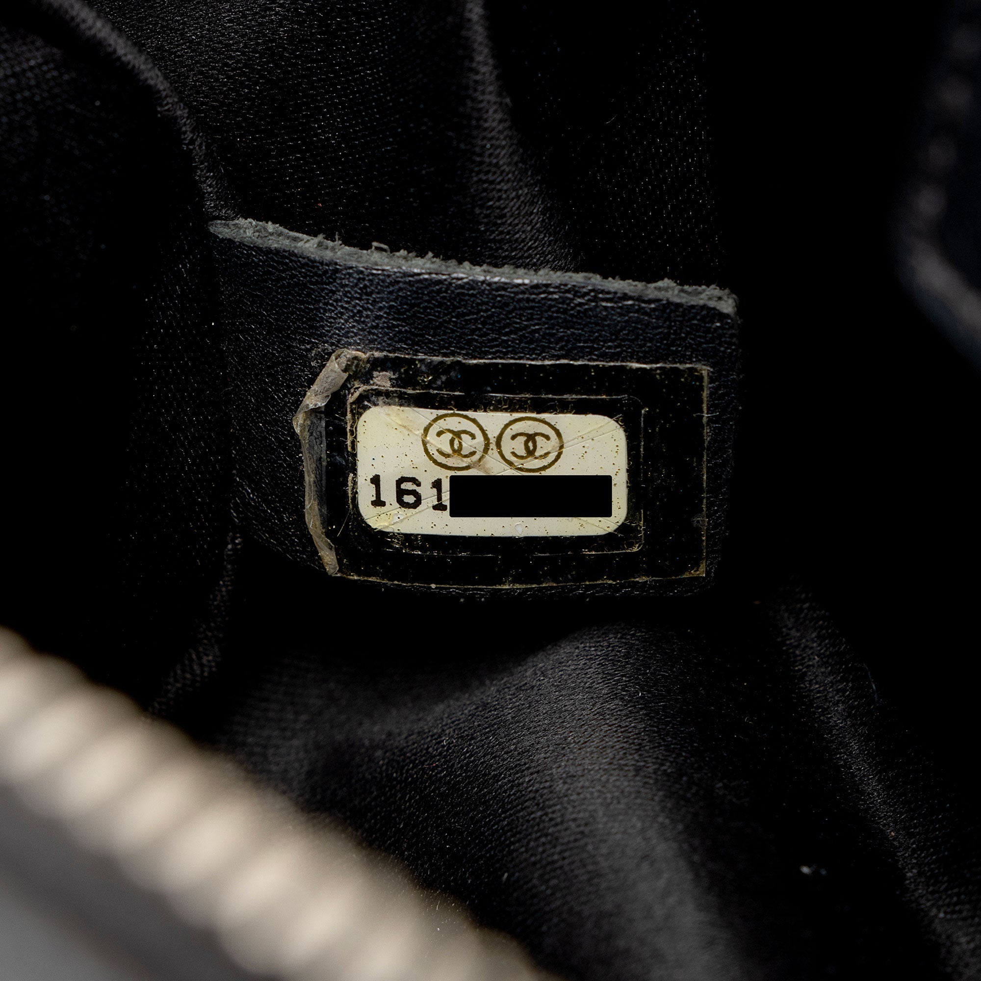 Top Quality Chanel Chevron Lambskin Medallion Mini Camera Bag (SHF-c3TbYj)