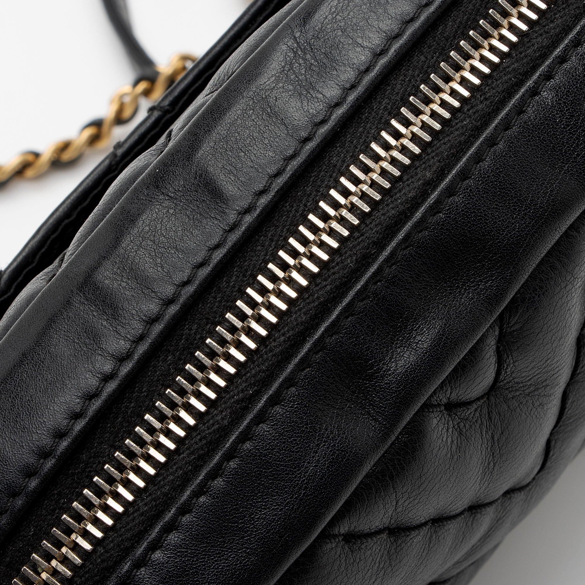 Top Quality Chanel Chevron Lambskin Medallion Mini Camera Bag (SHF-c3TbYj)