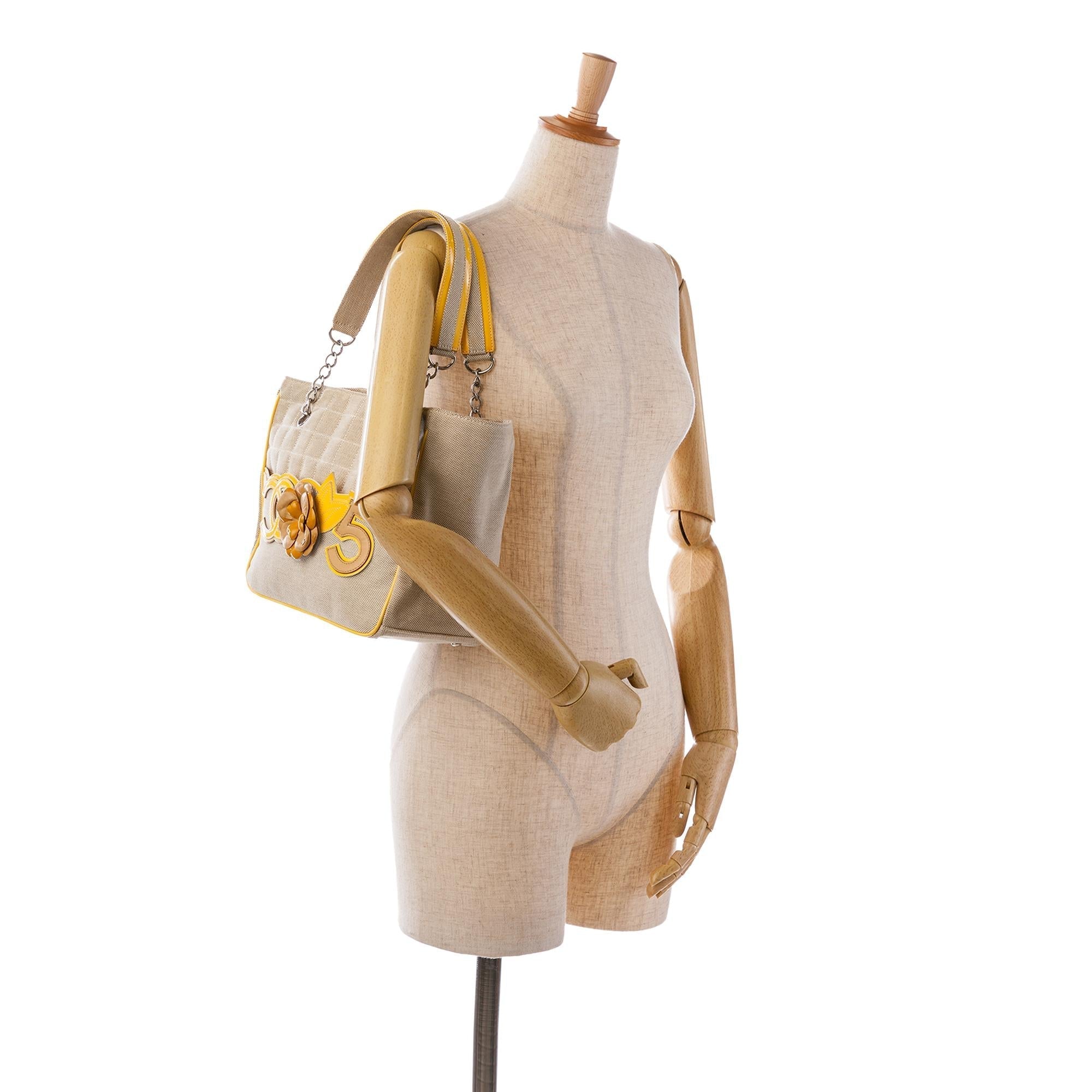 Top Quality Chanel Choco Bar Canvas CC Camellia No. 5 Tote (SHG-2pYBaU)
