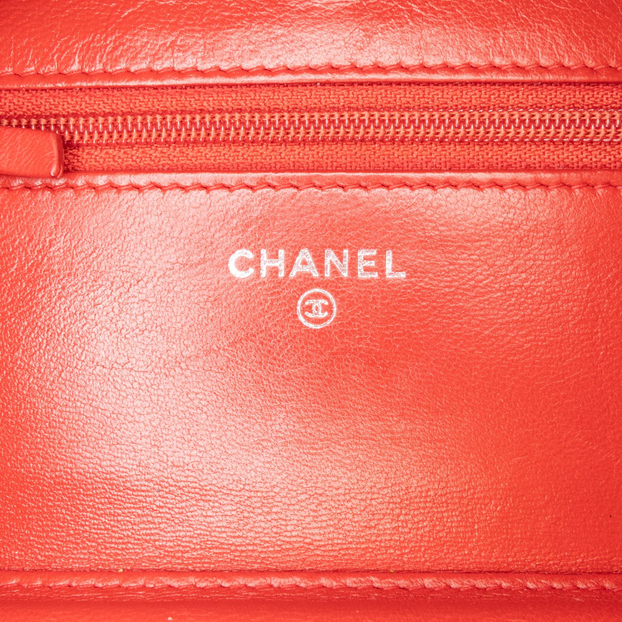 Top Quality Chanel Classic Lambskin Wallet on Chain (SHG-1JtIAe)