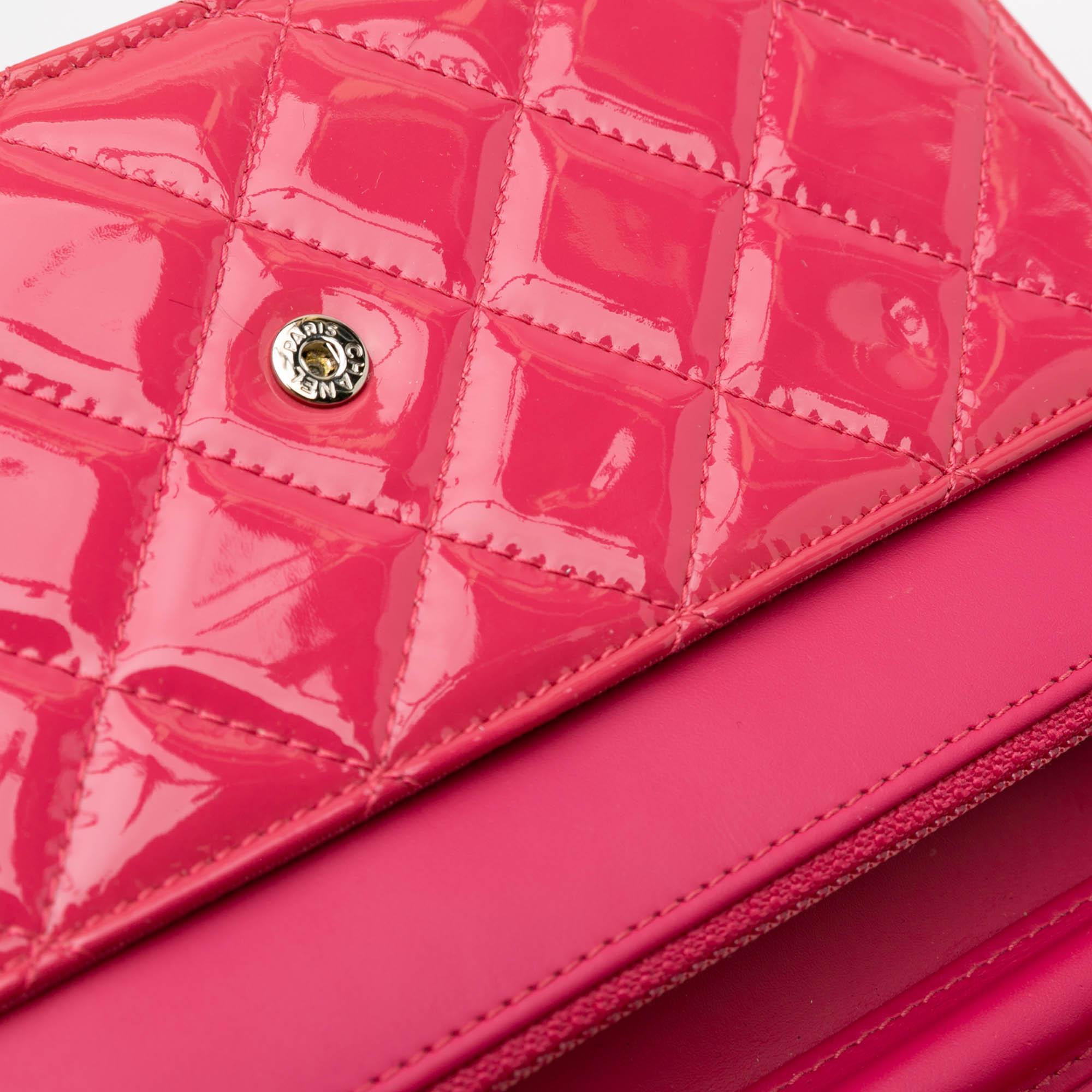 Top Quality Chanel Classic Patent Wallet On Chain (SHG-A2wDHs)
