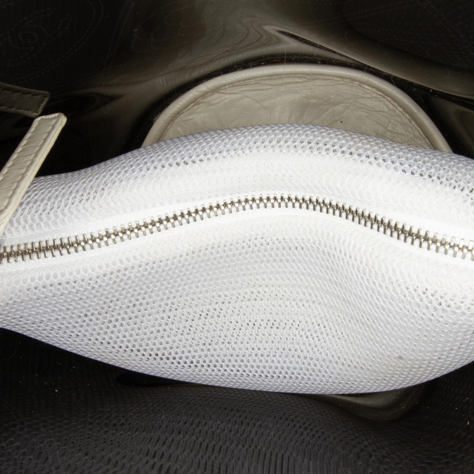 Top Quality Chanel Crumpled Calfskin PVC Camellia Bucket (SHG-xosy4Q)