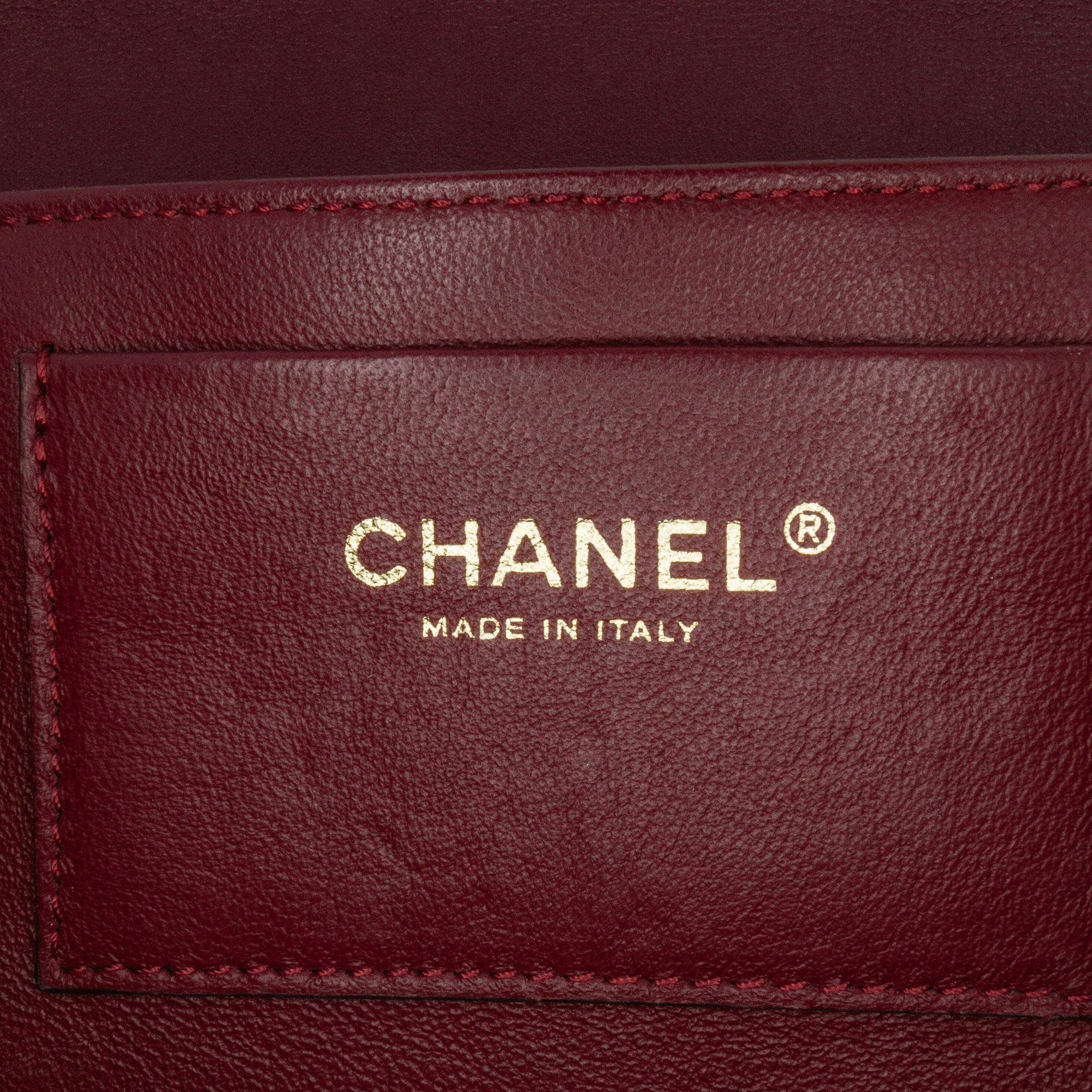 Top Quality Chanel Jumbo Quilted Glazed Calfskin Clams Pocket Flap (SHG-jPBPrw)