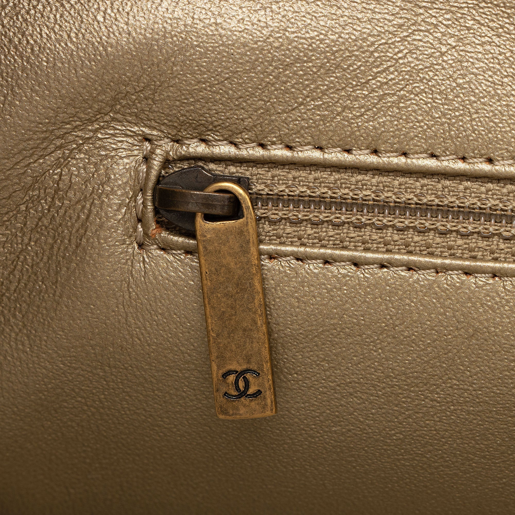 Top Quality Chanel Lambskin Portobello Small Tote (SHF-Drtxbt)