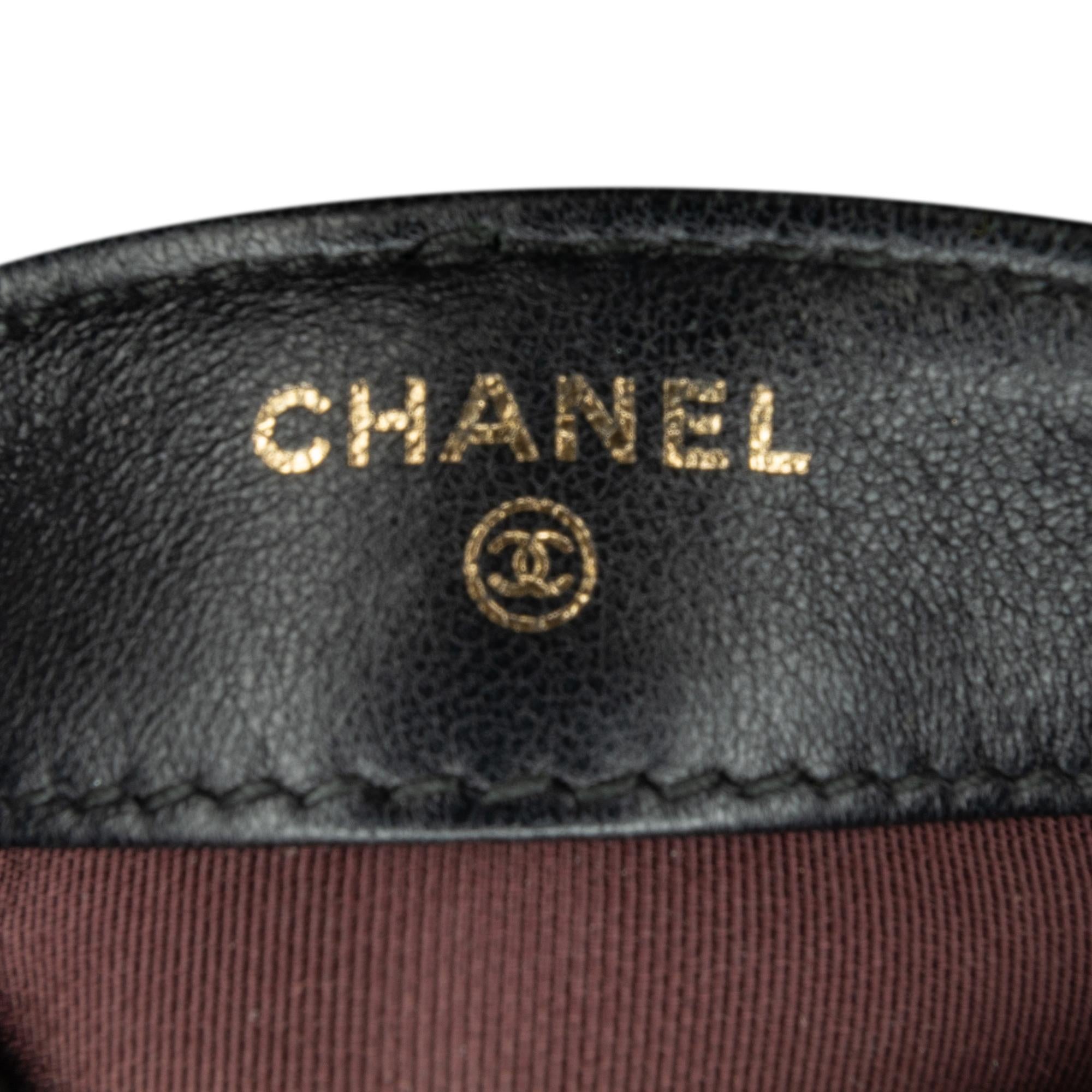 Top Quality Chanel Lambskin Tech Me Out Clutch With Chain (SHG-Qe8fKh)