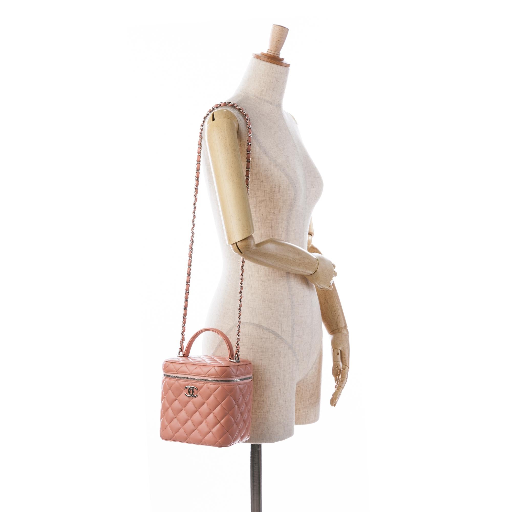 Top Quality Chanel Lambskin Top Handle Vanity Case with Chain (SHG-BSRNGL)