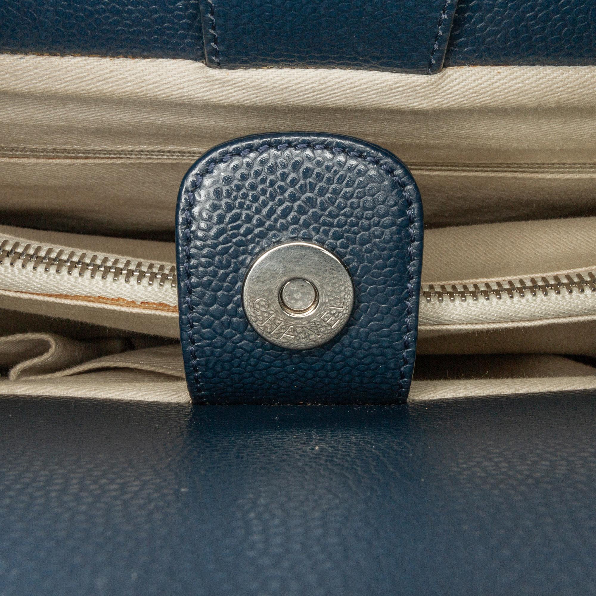 Top Quality Chanel Large Soft Caviar Leather Top Handle Tote (SHG-5ufwRD)