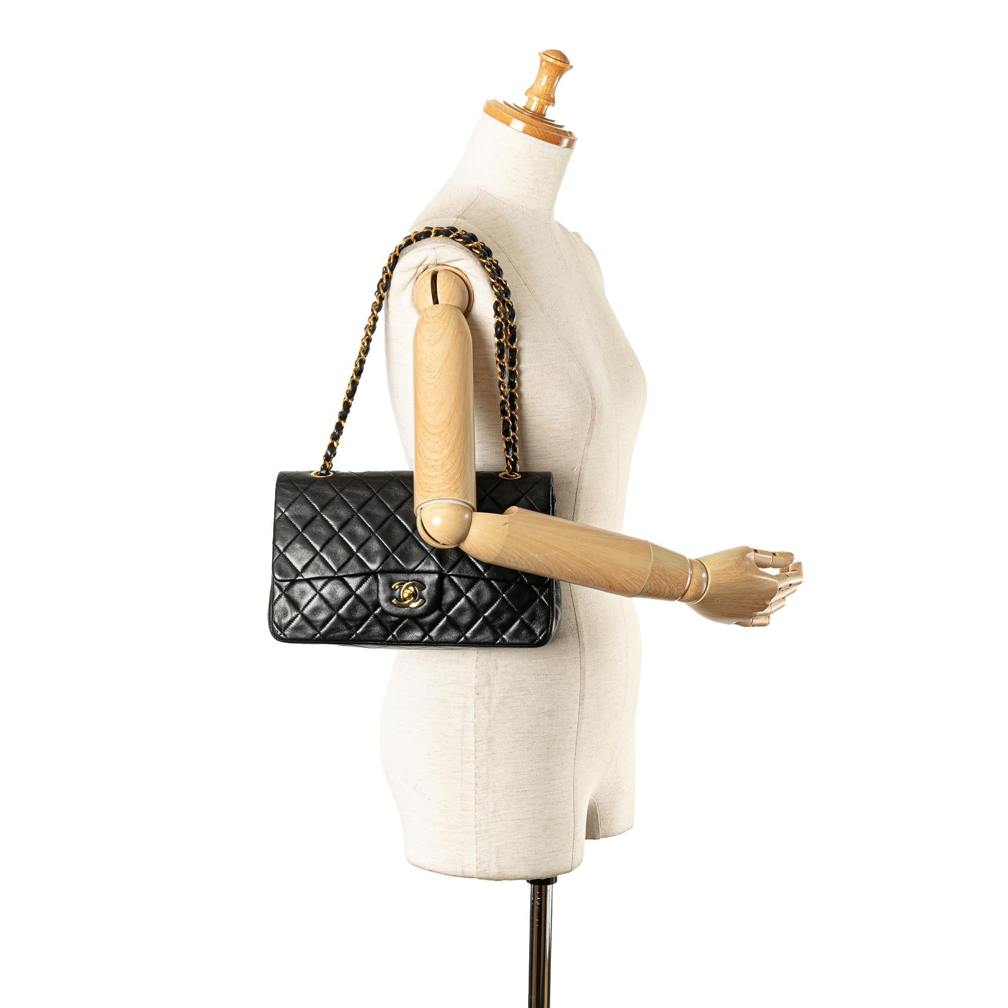 Top Quality Chanel Medium Classic Lambskin Double Flap (SHG-Jr79oK)