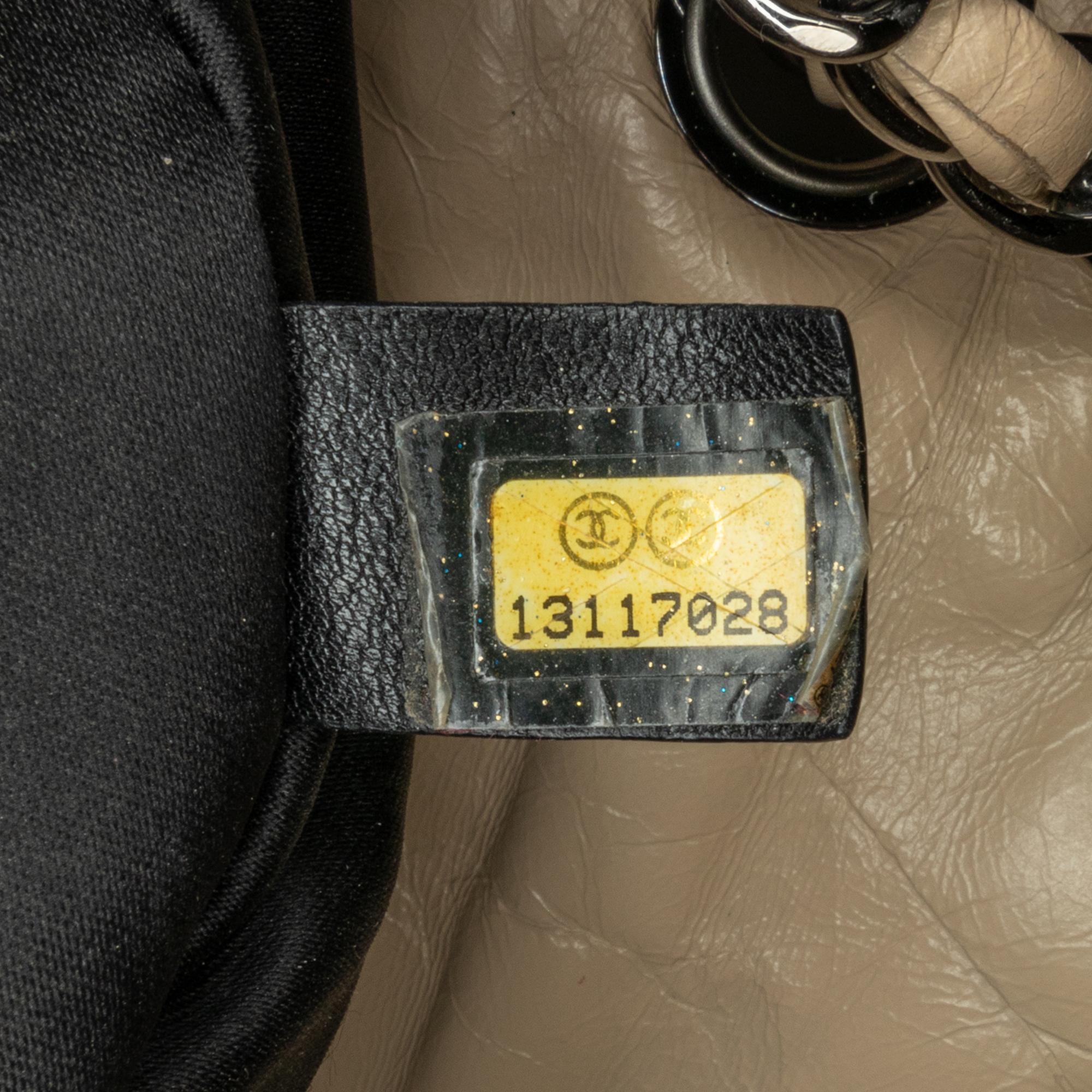 Top Quality Chanel Medium Glazed Calfskin Twisted Flap (SHG-wkrXpk)