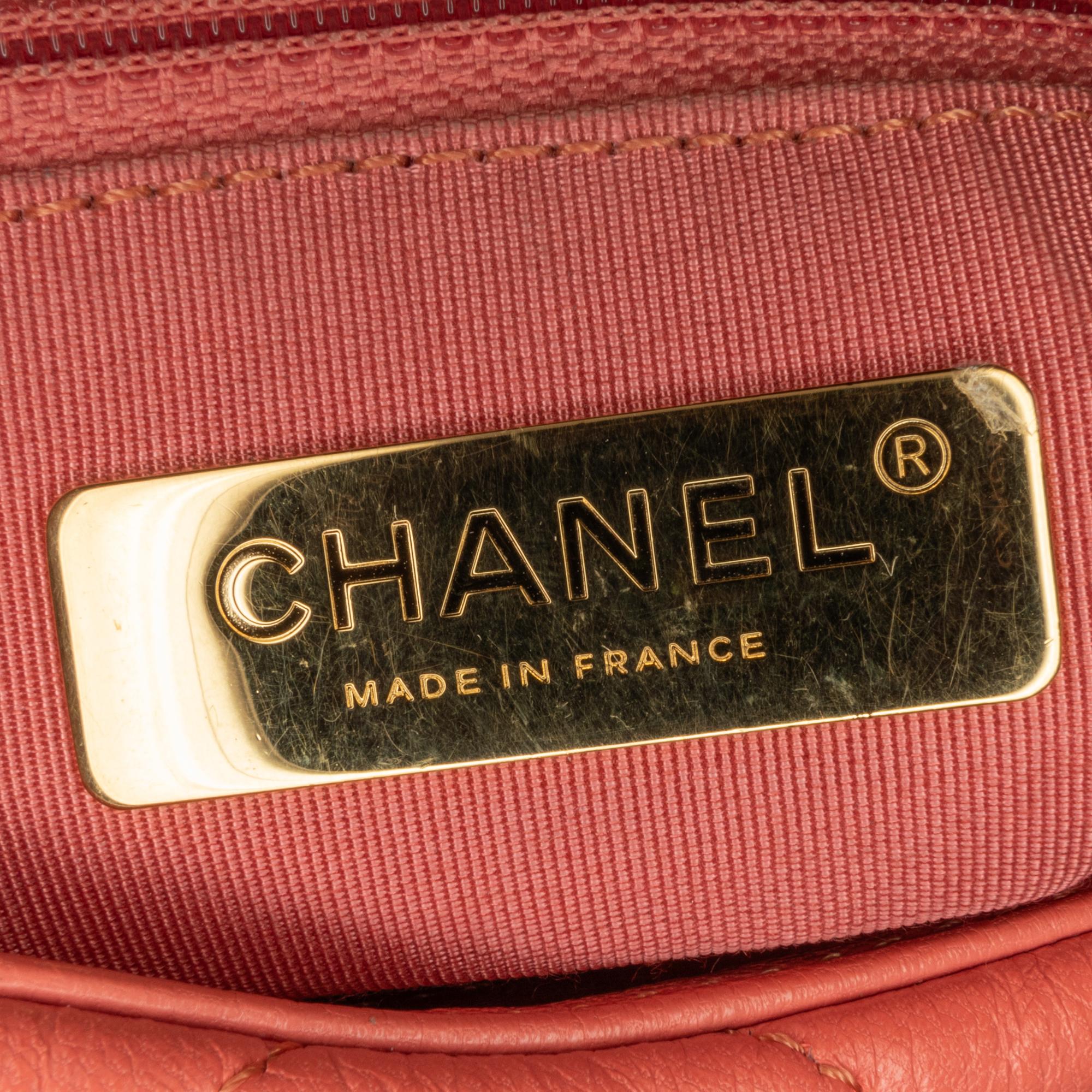 Top Quality Chanel Medium Lambskin 19 Flap (SHG-WzCxqm)