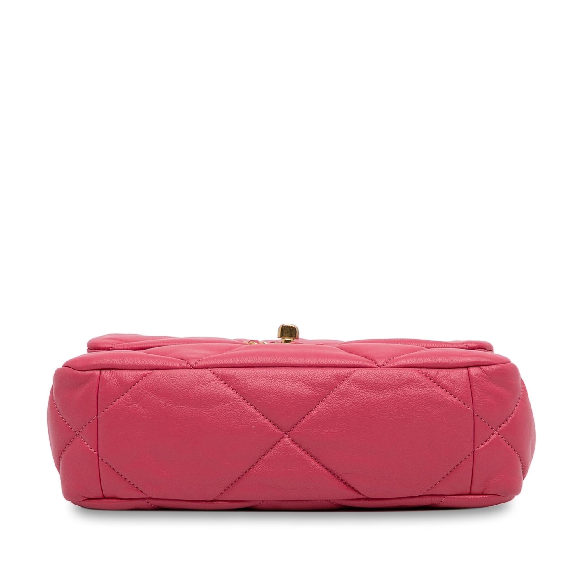 Top Quality Chanel Medium Lambskin 19 Flap (SHG-b0YUK3)