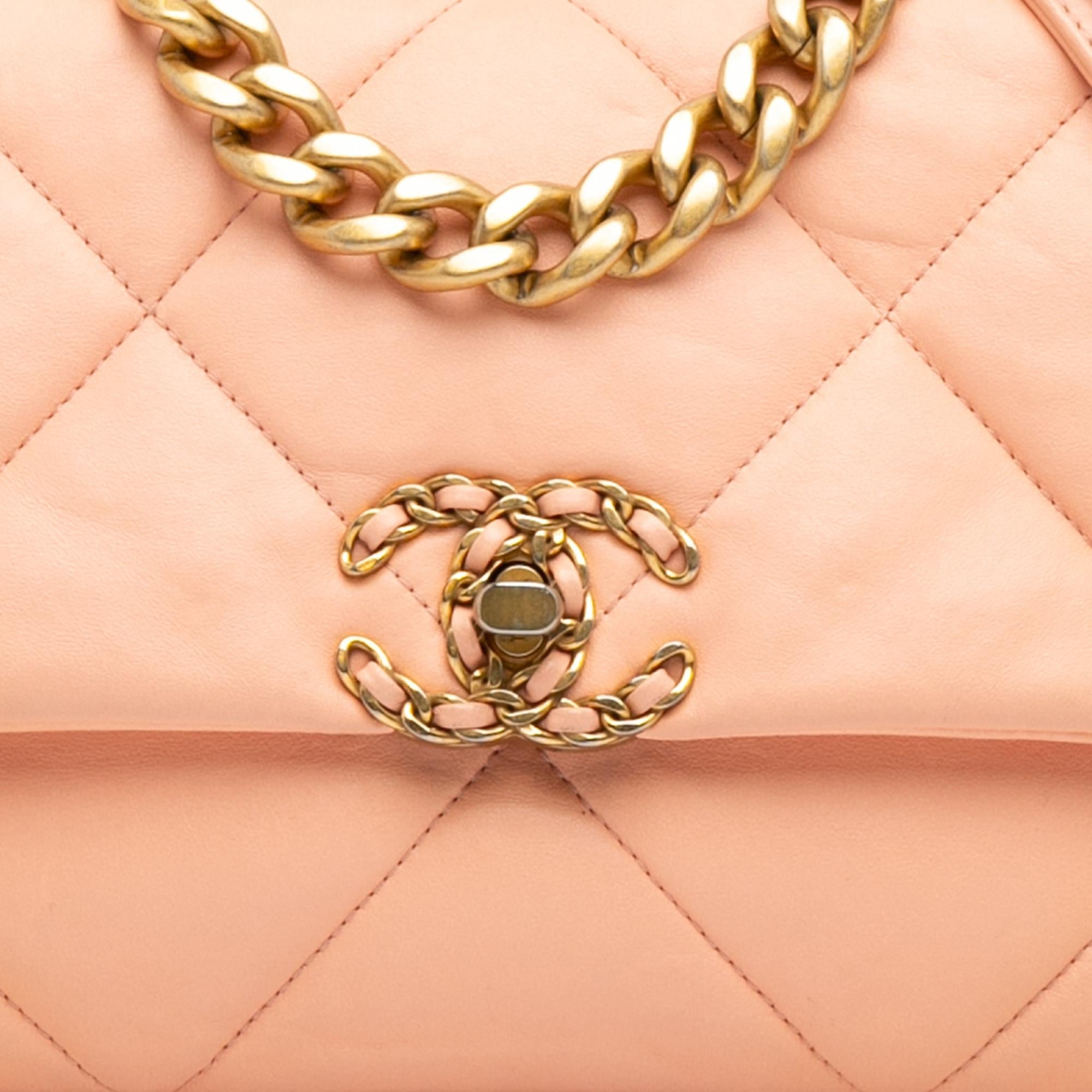 Top Quality Chanel Medium Lambskin 19 Flap (SHG-WwoWUd)