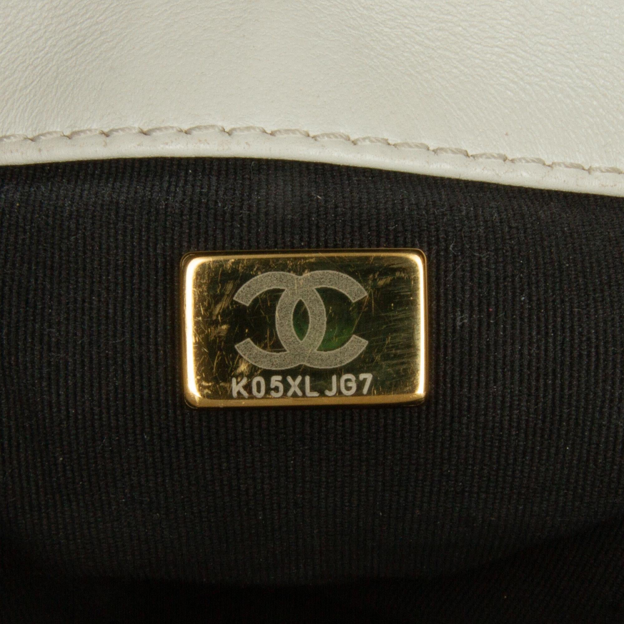 Top Quality Chanel Medium Lambskin 19 Flap (SHG-aeKGRk)