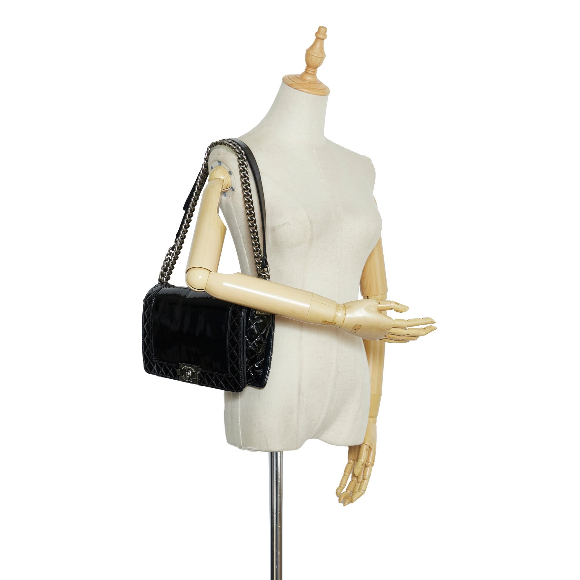 Top Quality Chanel Medium Patent Reverso Boy Flap (SHG-uvsh6E)