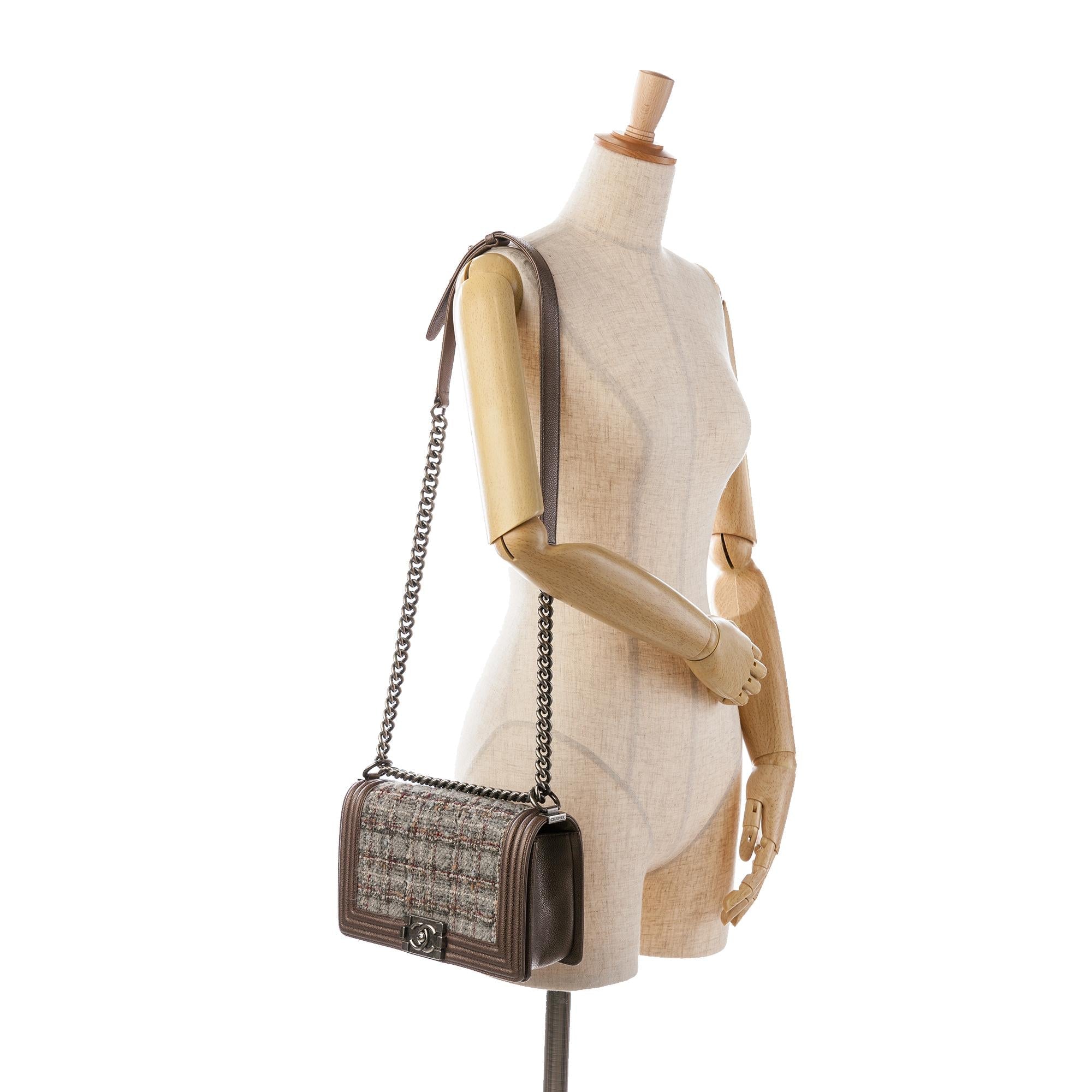 Top Quality Chanel Medium Tweed Boy Flap (SHG-zJI6Qb)