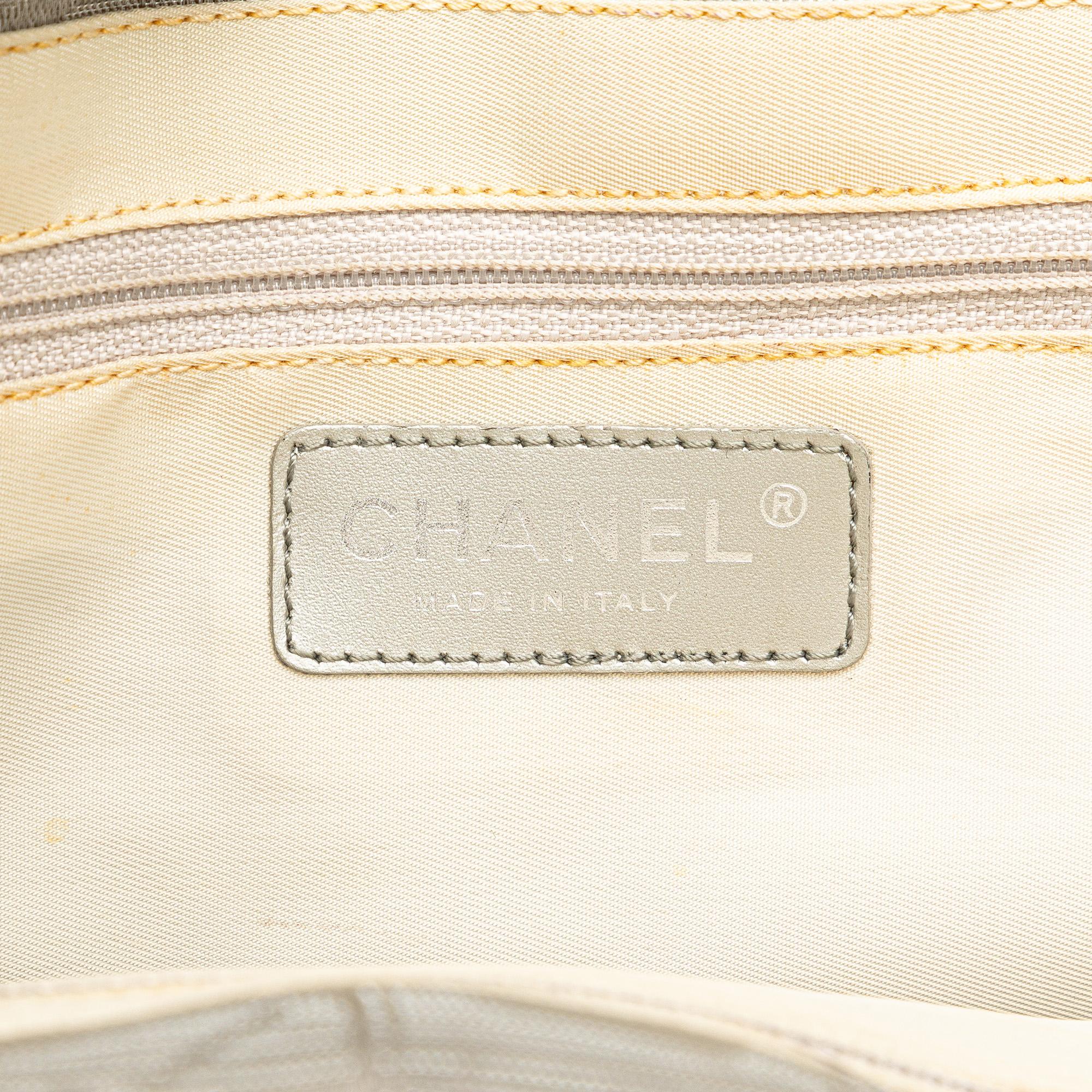 Top Quality Chanel New Travel Line Nylon Tote (SHG-w9v5un)
