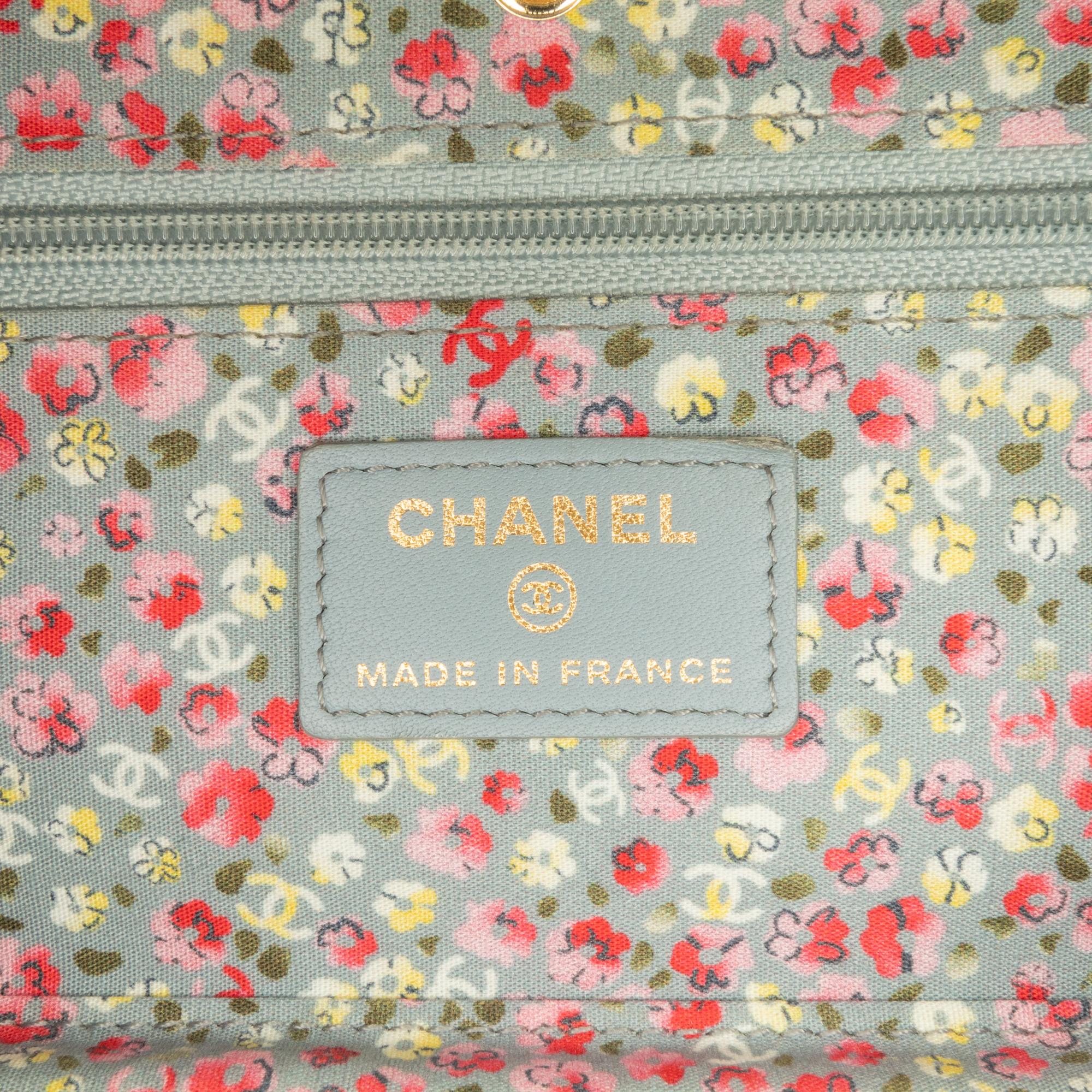 Top Quality Chanel Quilted Canvas Coco Cuba Charms Wallet On Chain (SHG-iFwSQ5)