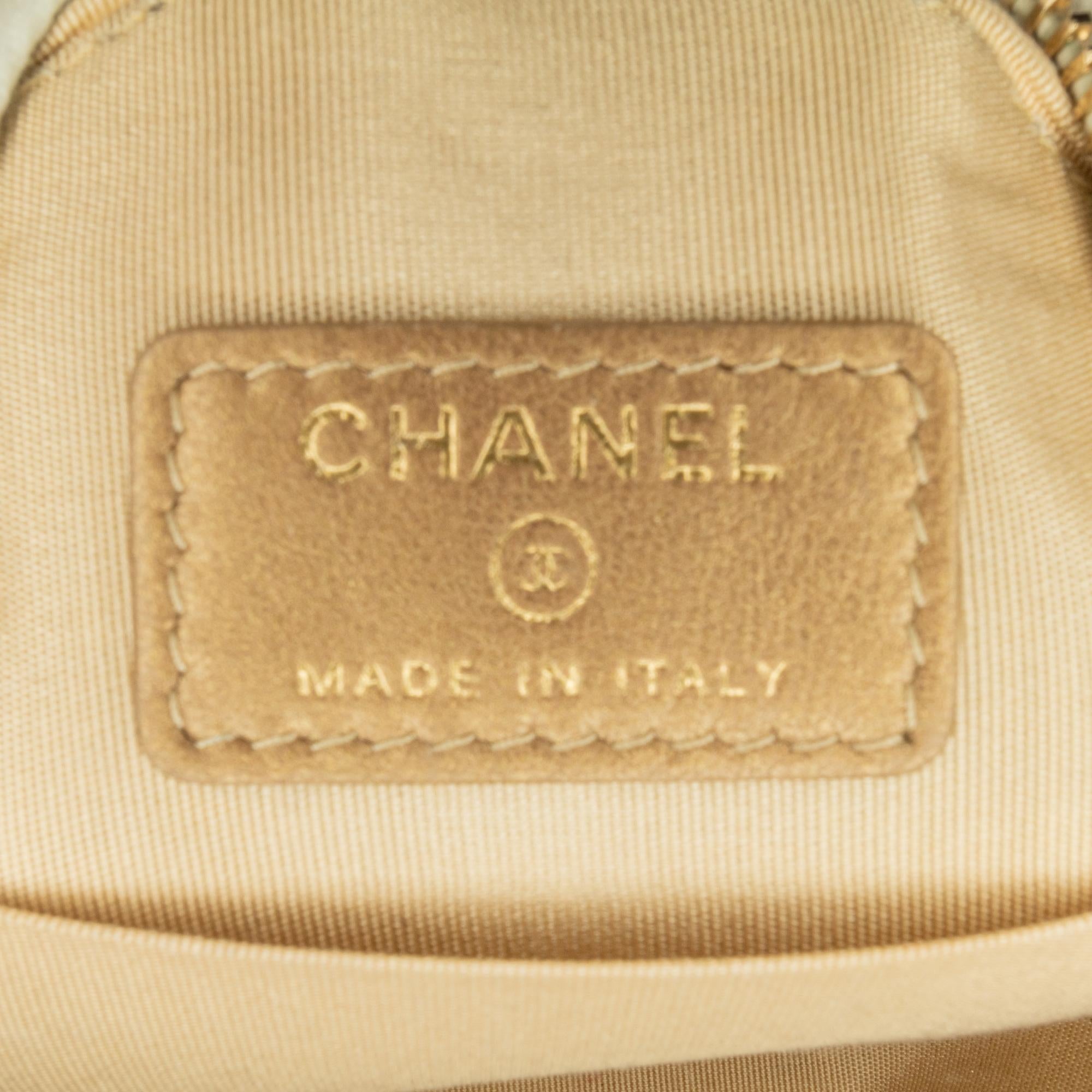 Top Quality Chanel Quilted Lambskin Pearl Crush Round Clutch with Chain (SHG-SbdIV9)