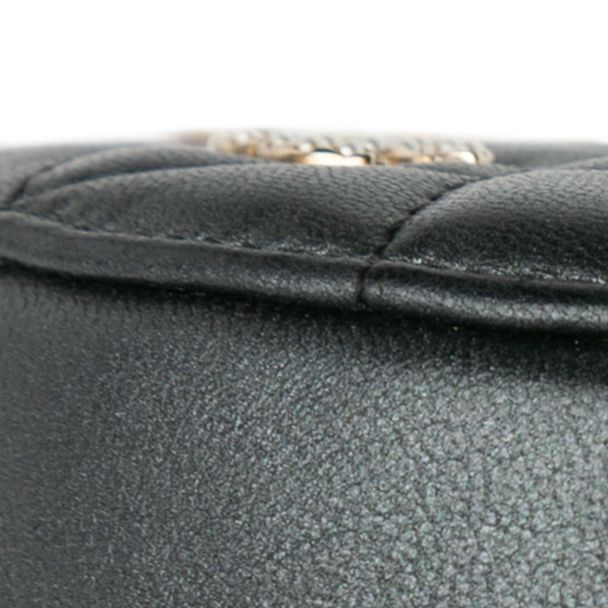 Top Quality Chanel Quilted Lambskin Round Pearl Clutch with Chain (SHG-gvPaNX)