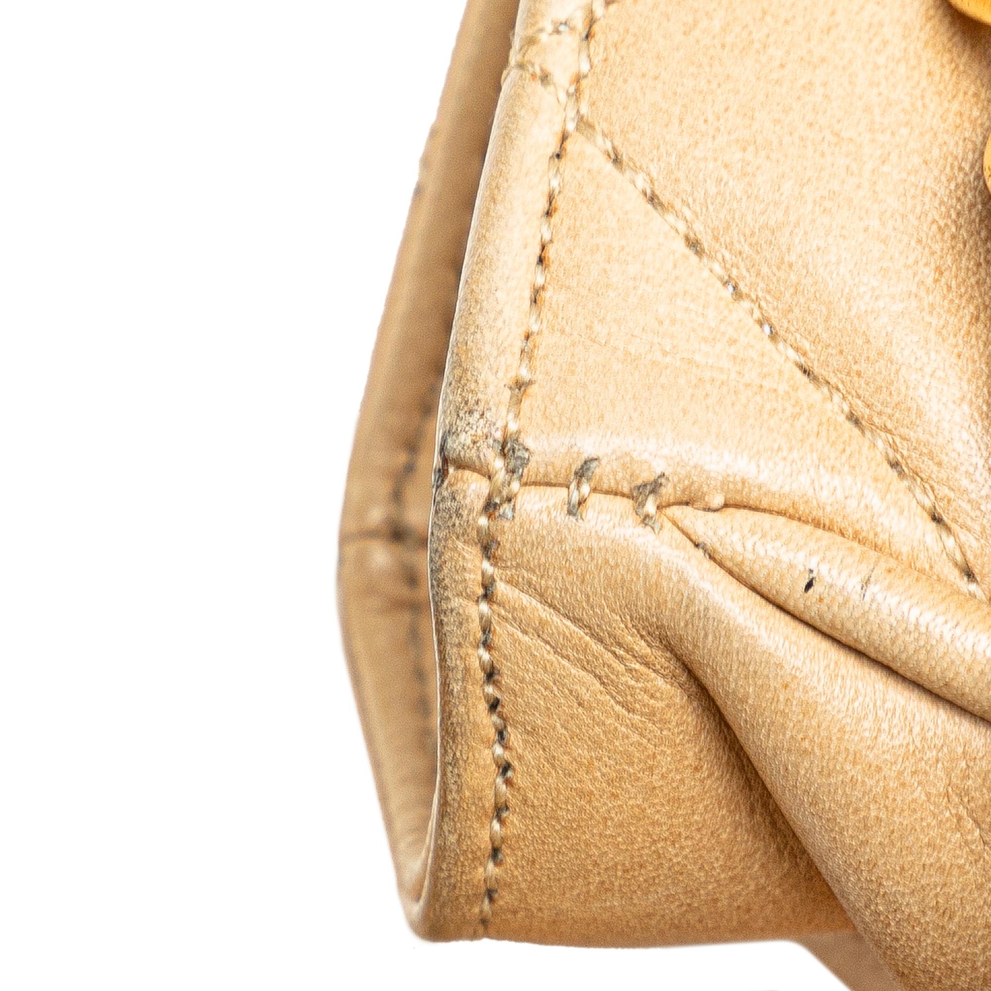 Top Quality Chanel Quilted Lambskin Shoulder Bag (SHG-lhMLve)