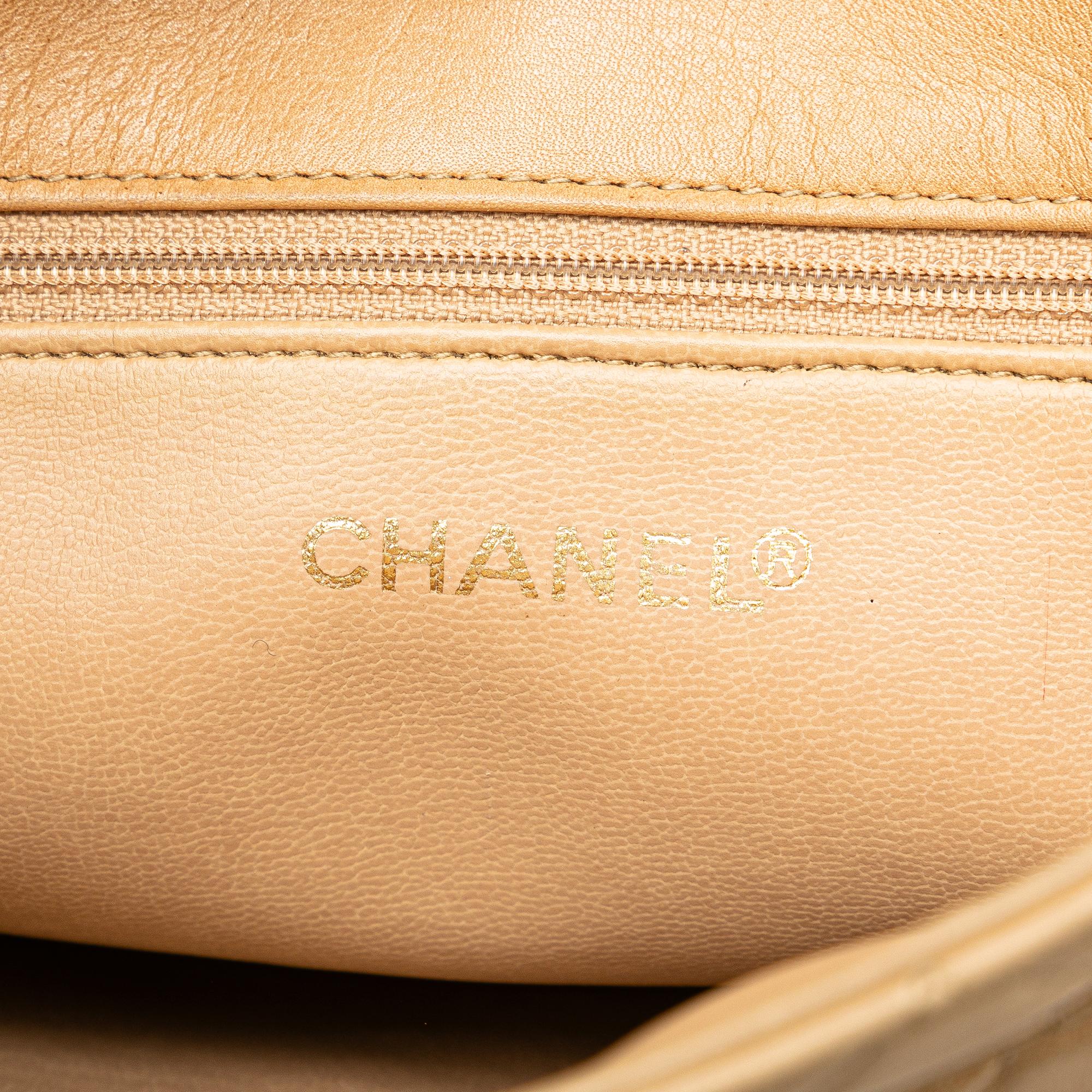 Top Quality Chanel Quilted Lambskin Shoulder Bag (SHG-lhMLve)