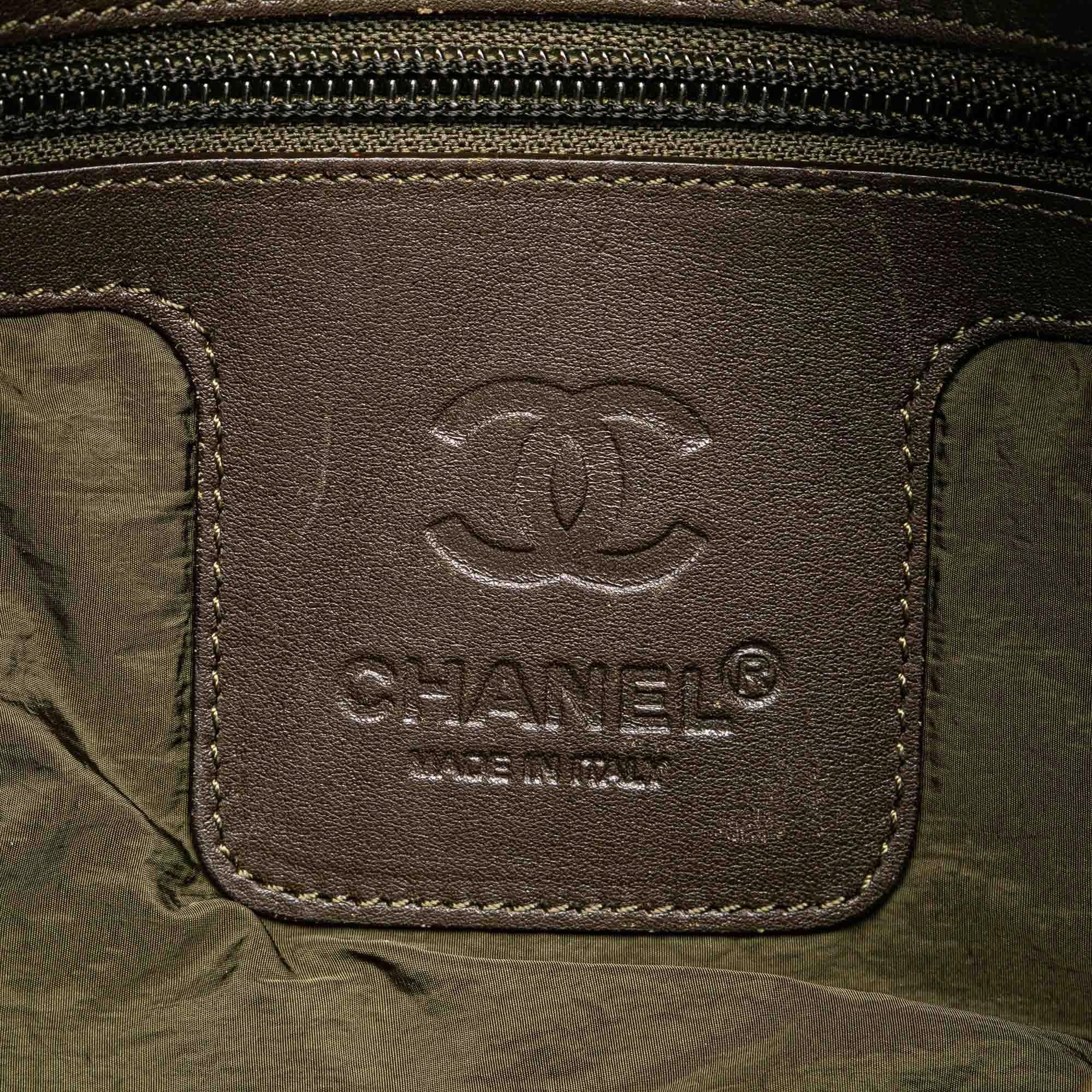 Top Quality Chanel Quilted Nylon Coco Cocoon Hobo (SHG-nkGhWx)