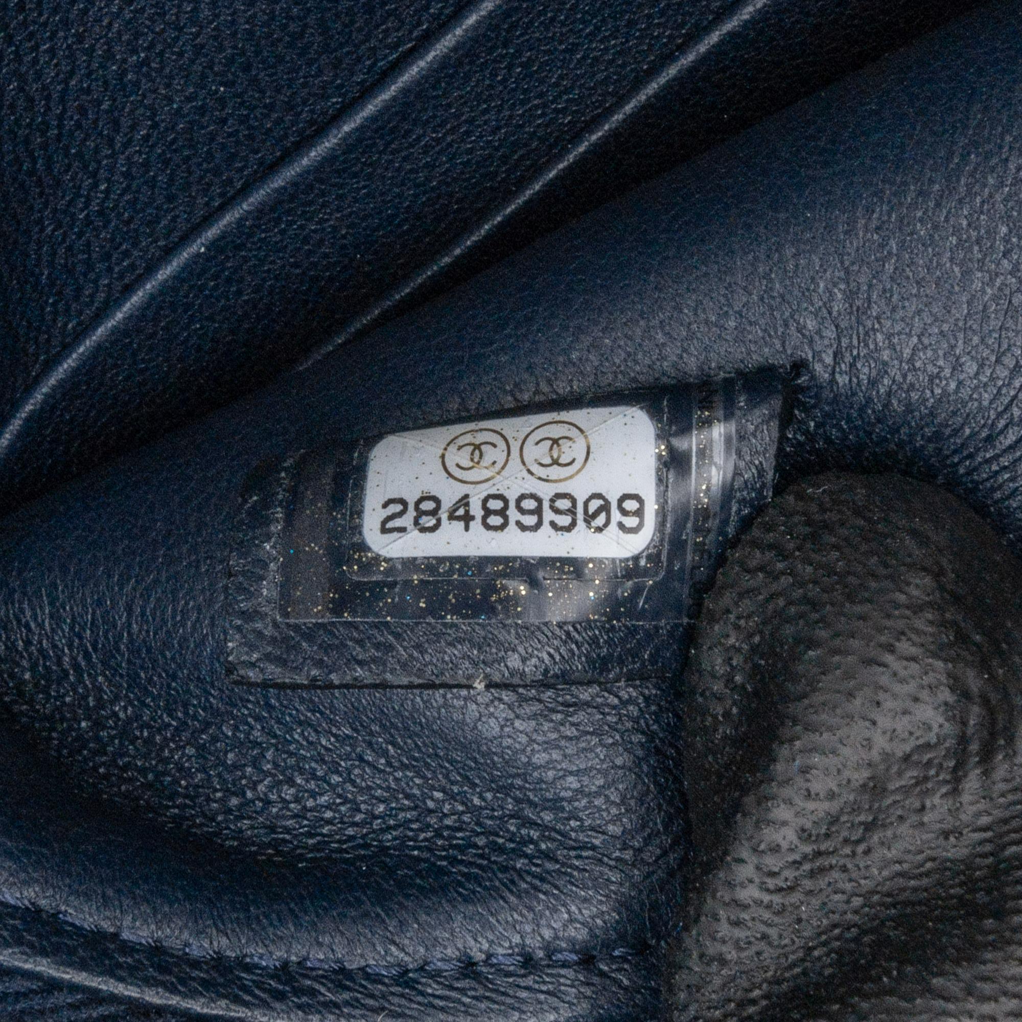 Top Quality Chanel Quilted Velvet 31 Clutch (SHG-EGJxIe)