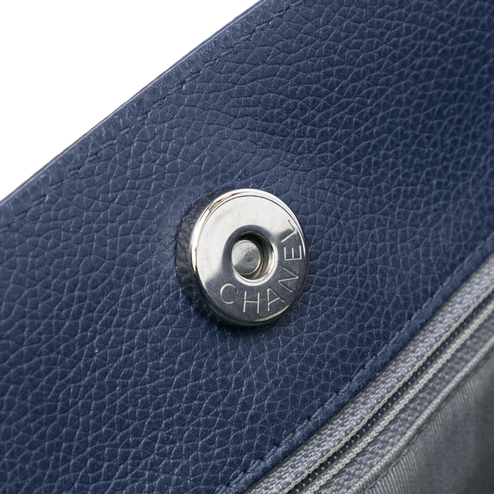 Top Quality Chanel Small Calfskin Executive Cerf Tote (SHG-nw1nbQ)