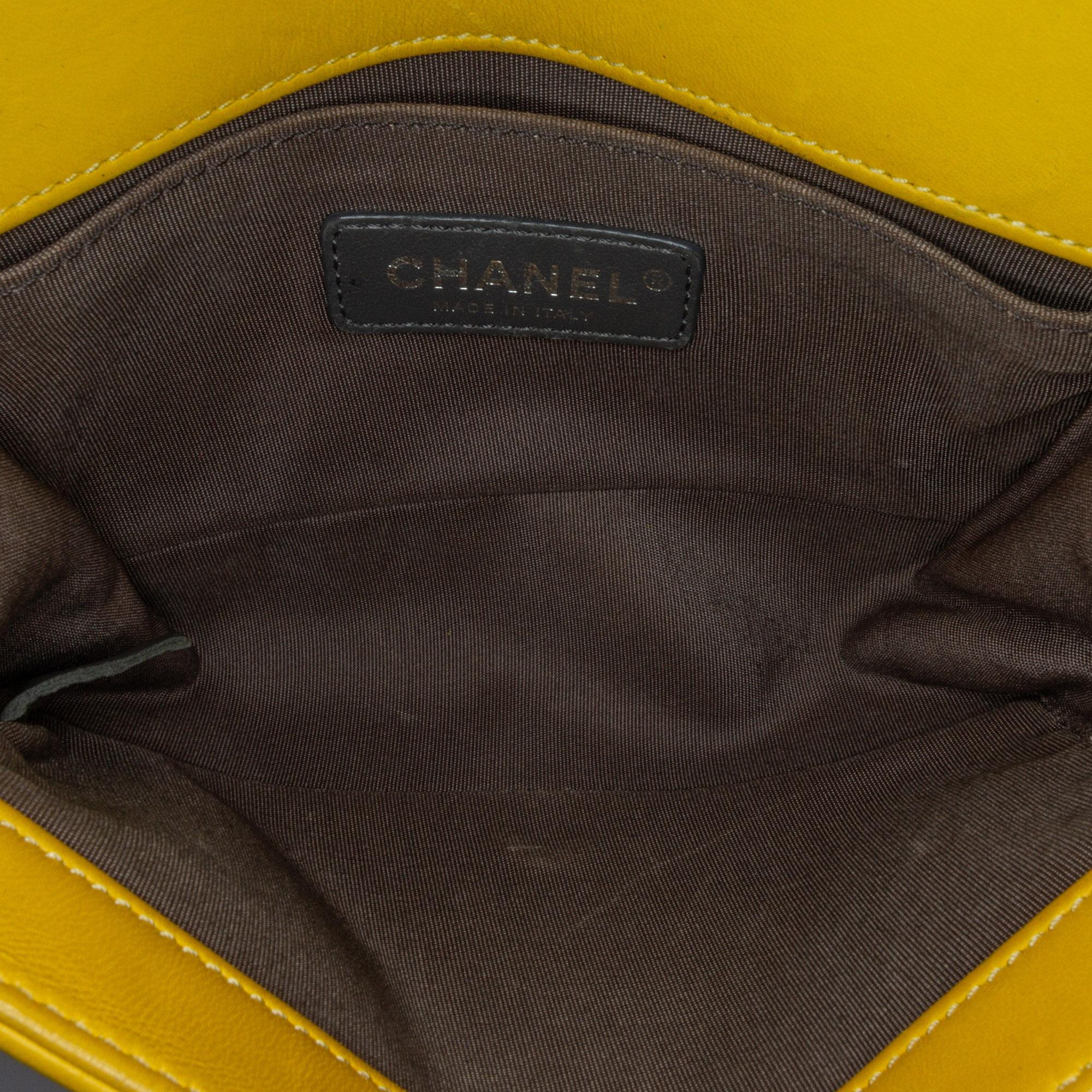 Top Quality Chanel Small Tweed and Lambskin Chevron Boy Flap (SHG-6vNjyY)